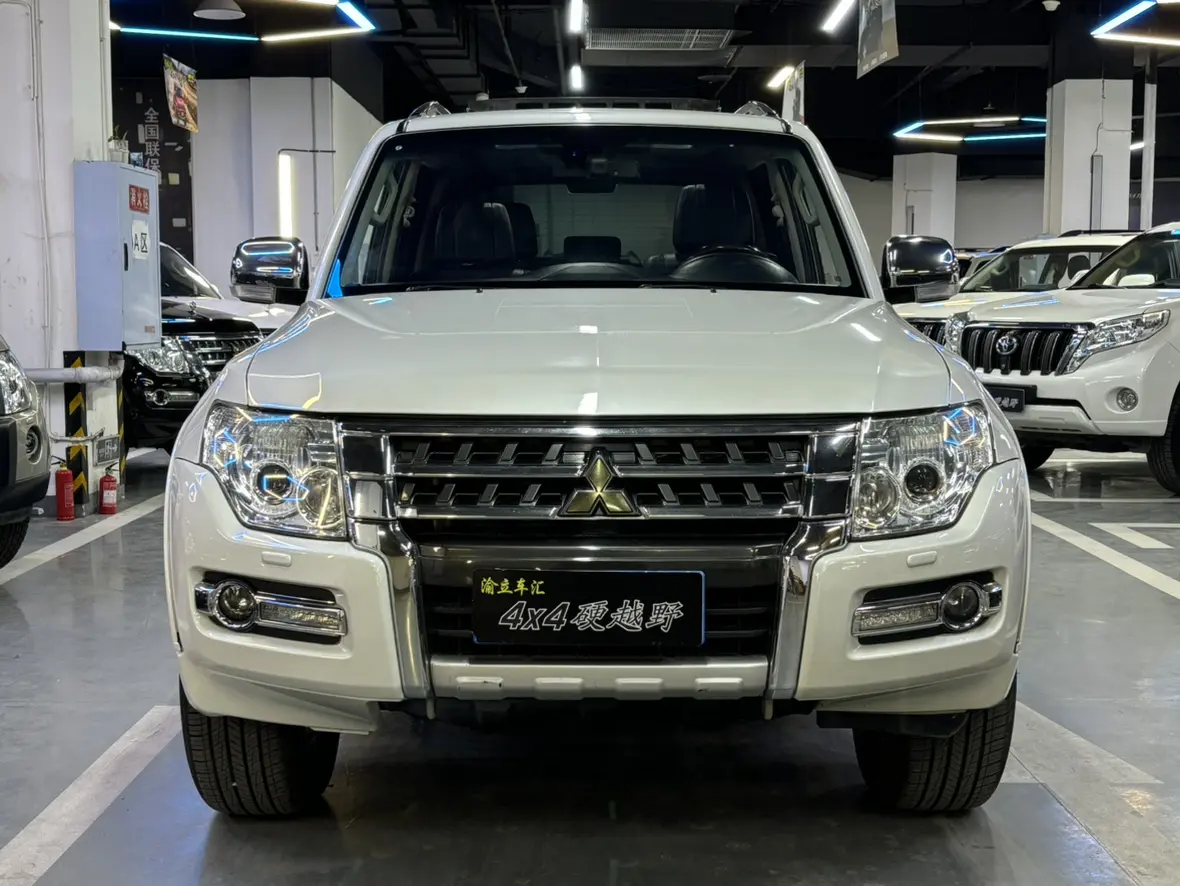 Mitsubishi Pajero  из Китая
