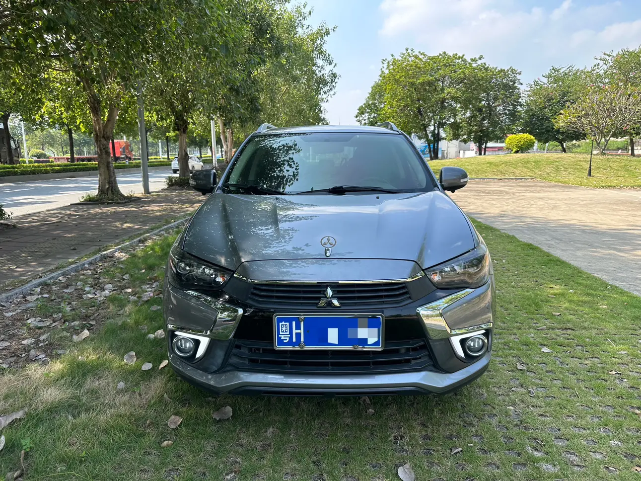 Mitsubishi Jinxuan ASX  из Китая