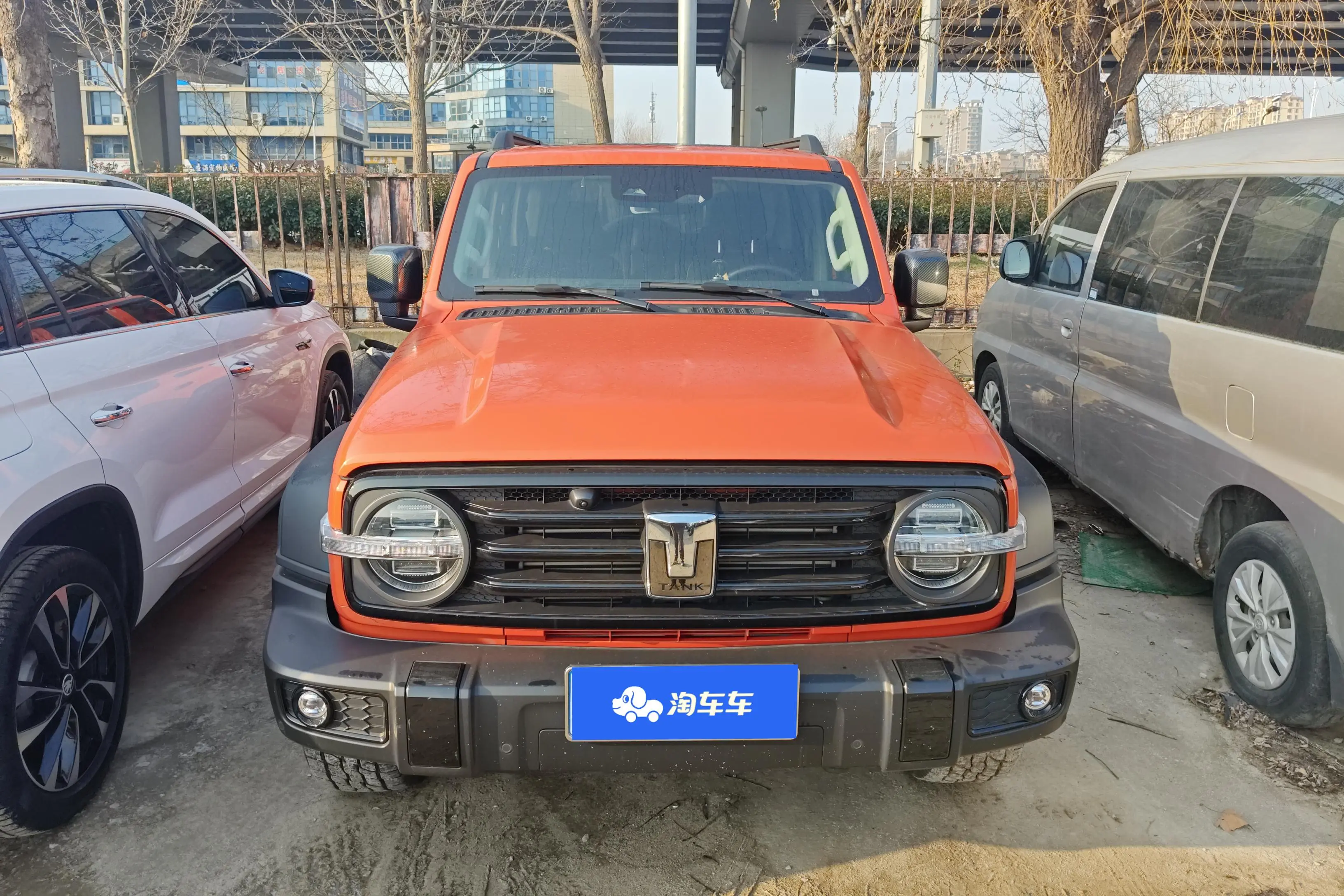 Tank 300  из Китая