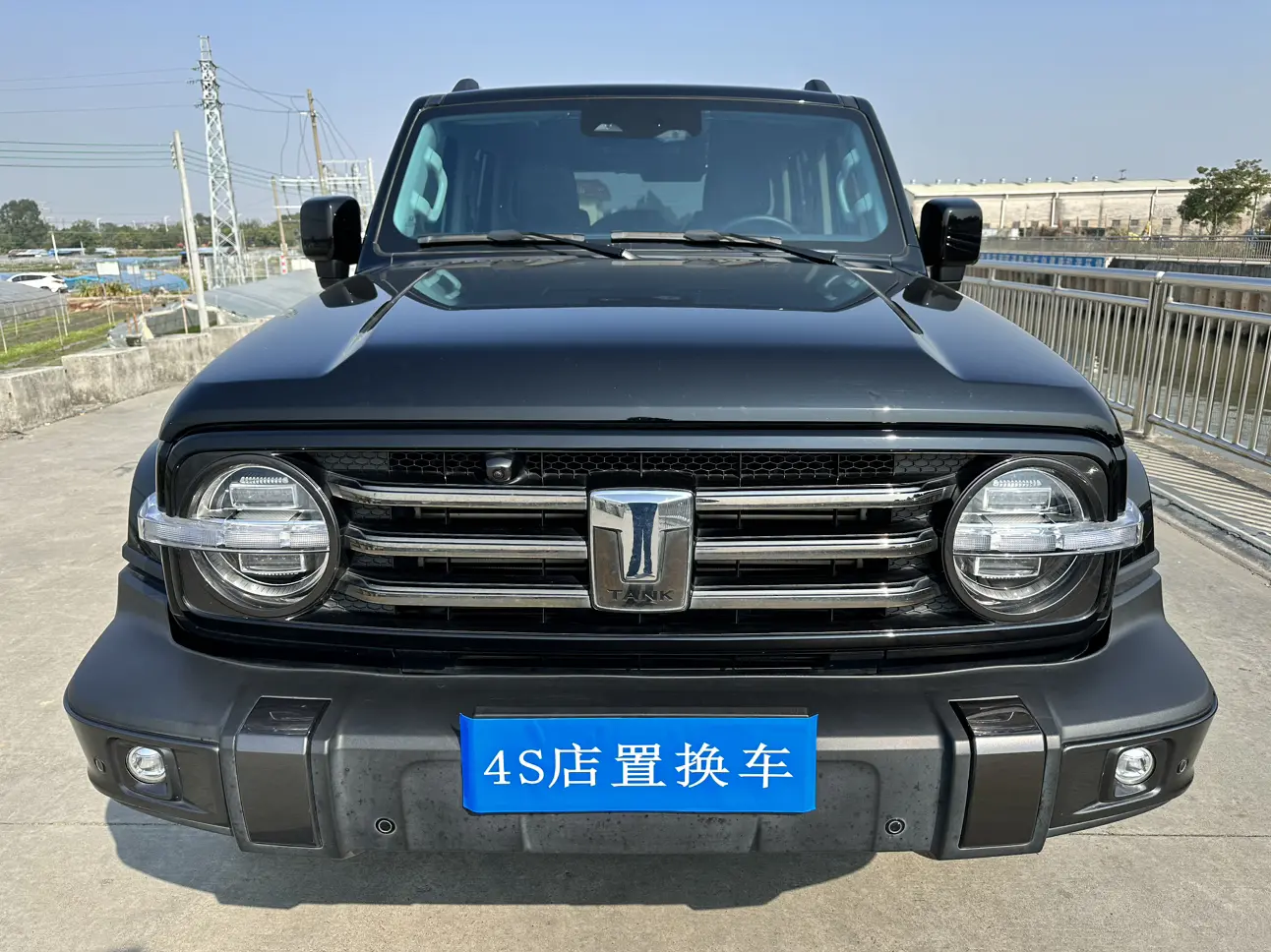 Tank 300  из Китая