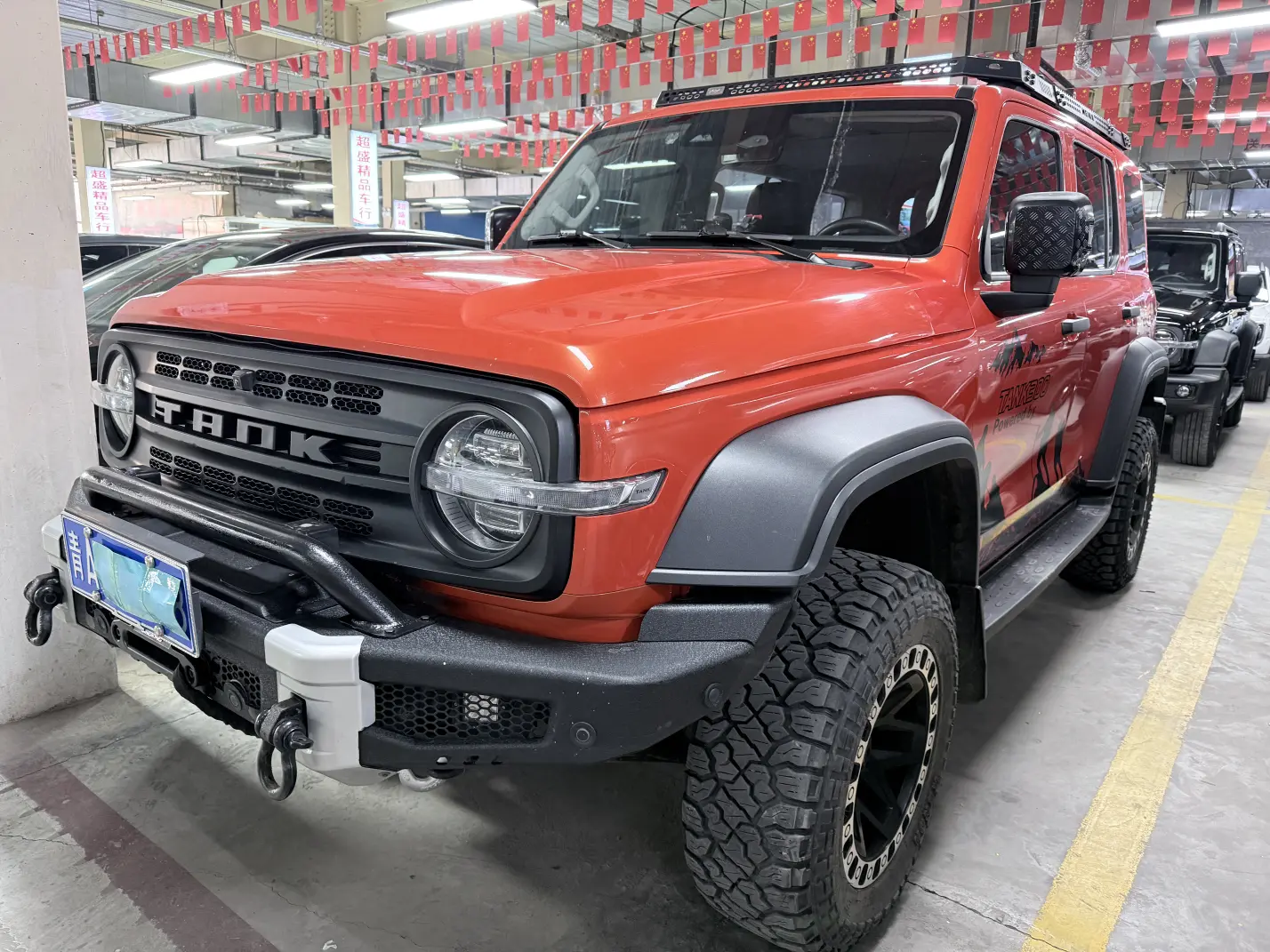 Tank 300  из Китая