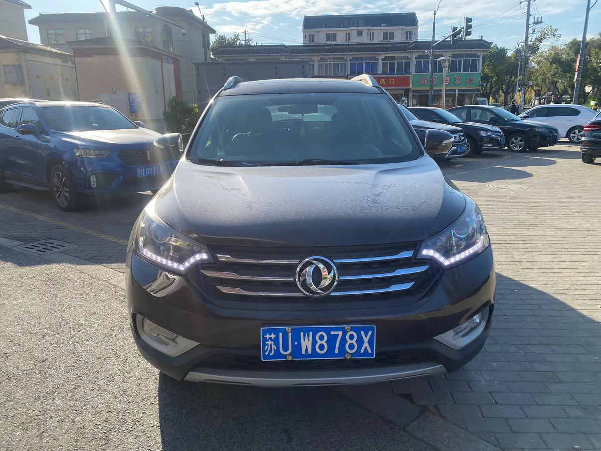 Dongfeng Fengshen AX7  из Китая