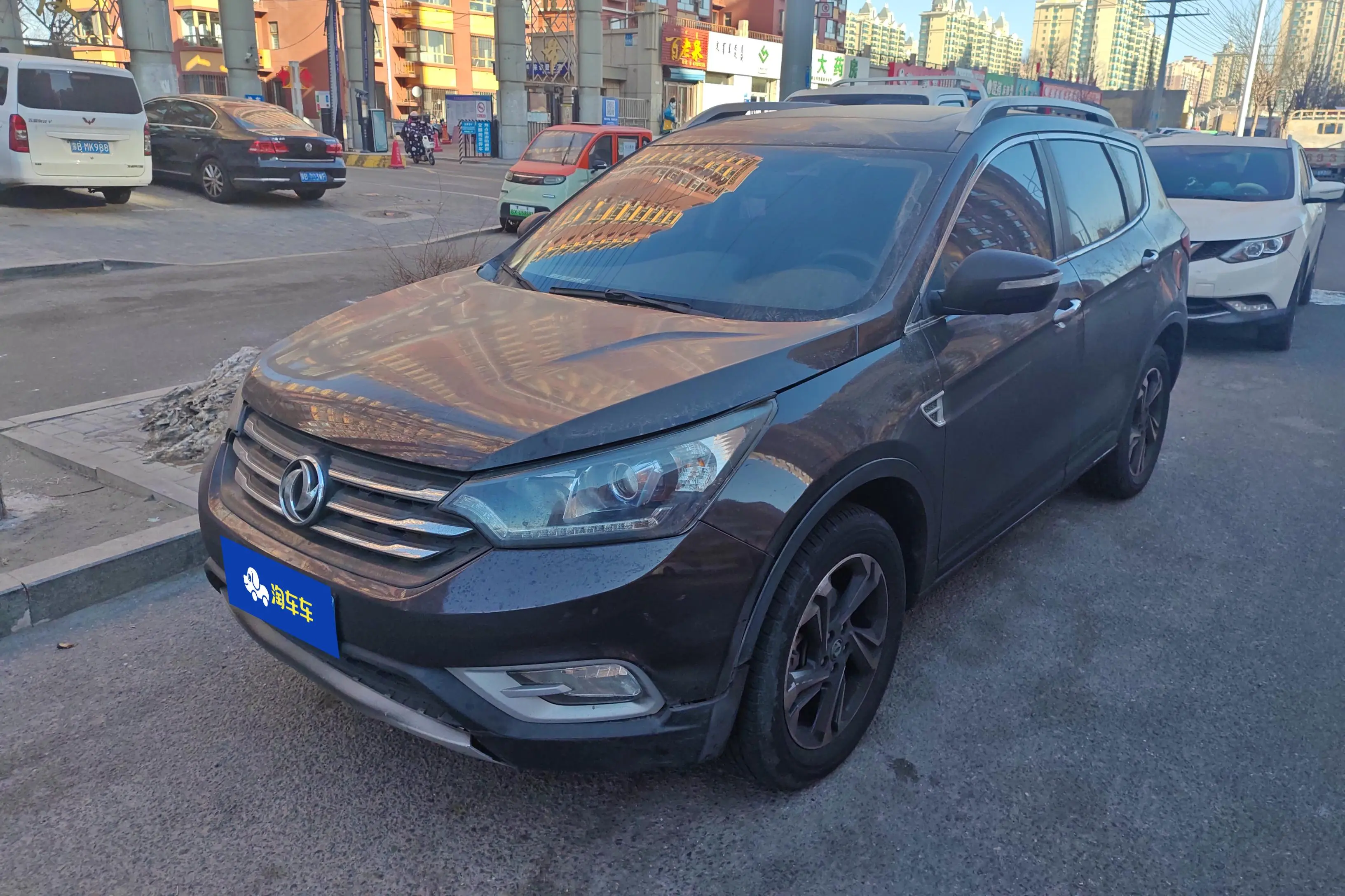 Dongfeng Fengshen AX7  из Китая