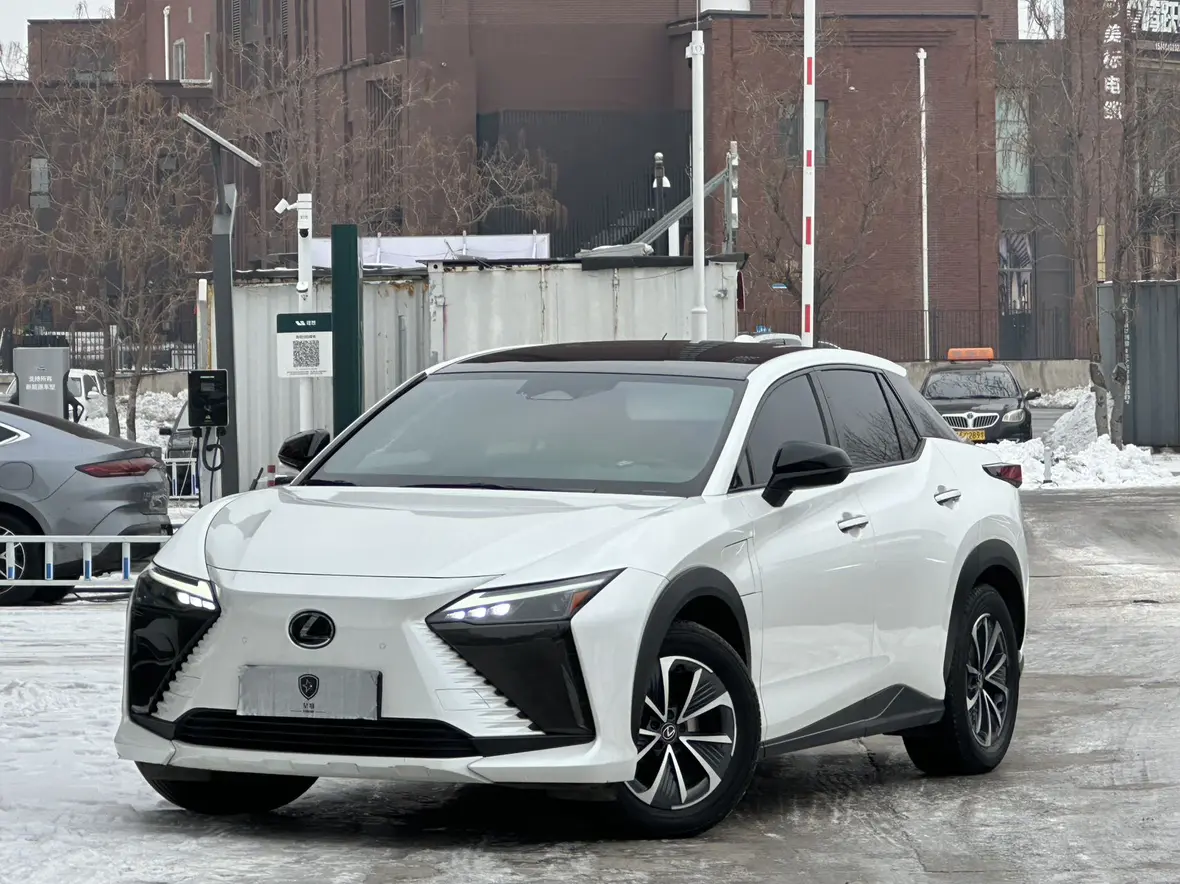 Lexus RZ  из Китая