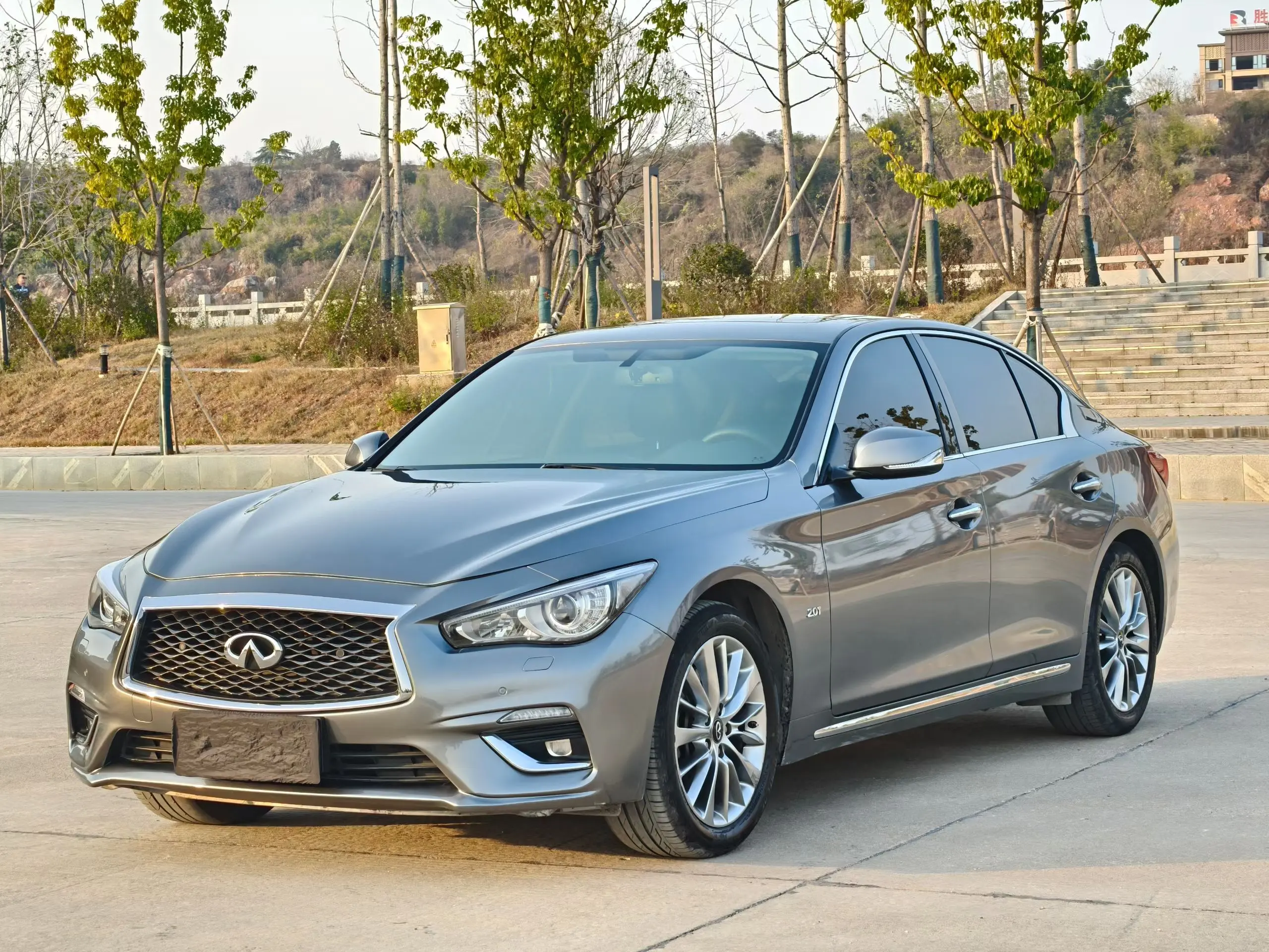 Infiniti Q50L  из Китая