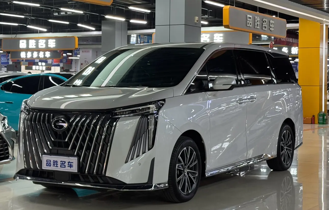 GAC Trumpchi M8  из Китая