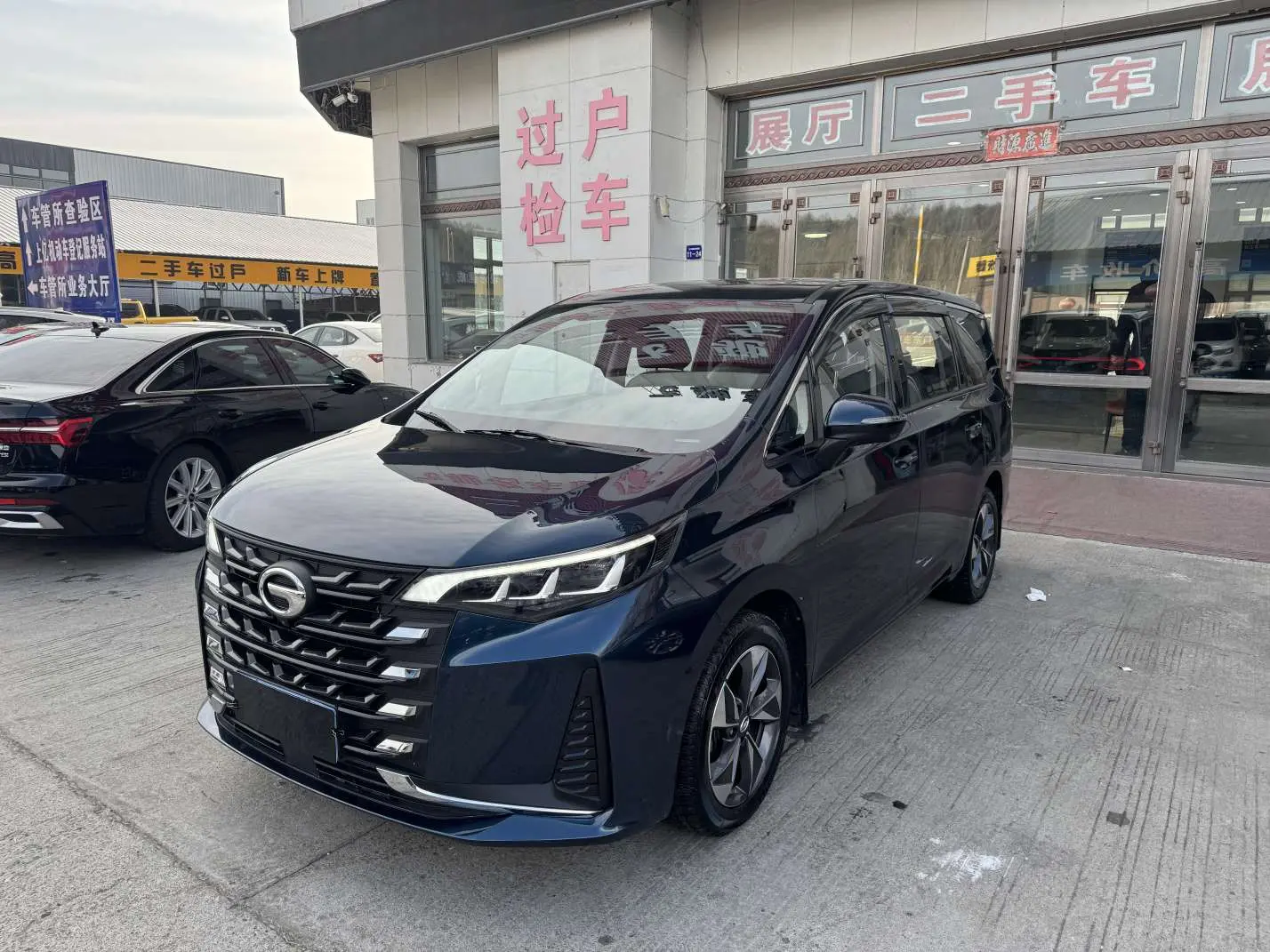 GAC Trumpchi M6  из Китая