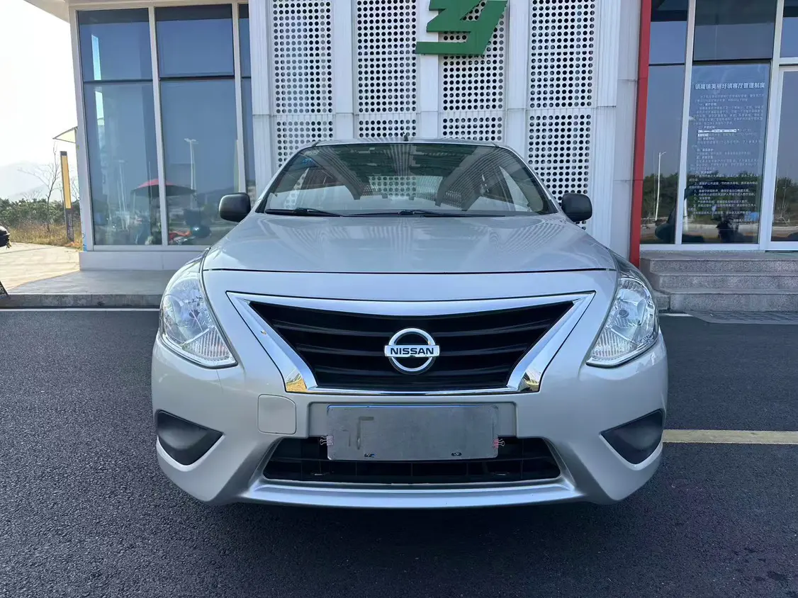 Nissan Sunlight  из Китая