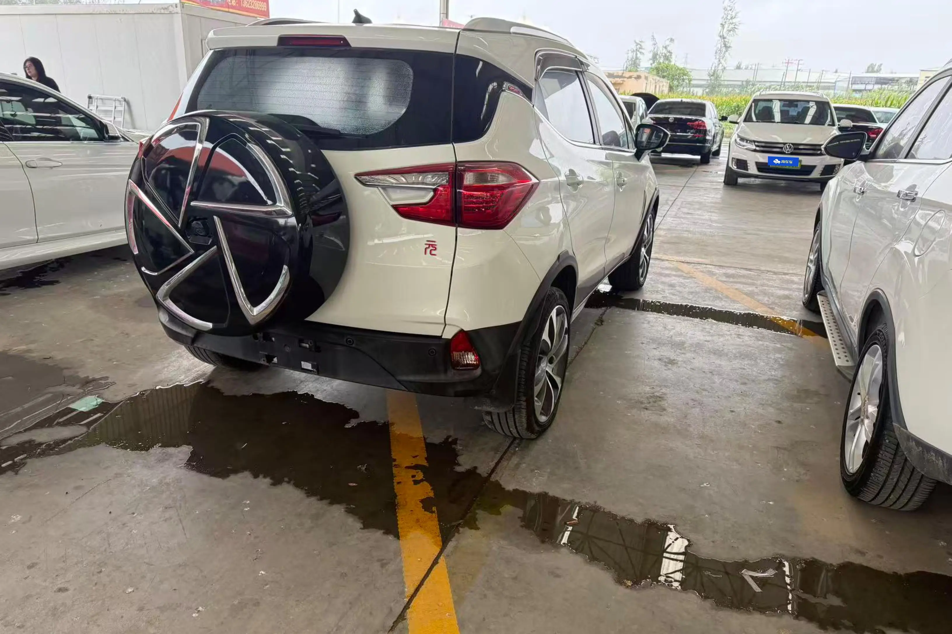 BYD Yuan  из Китая