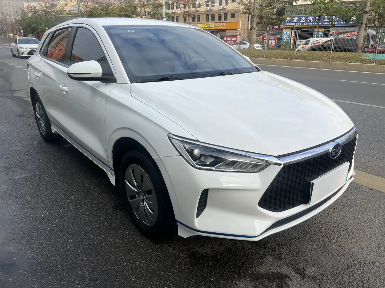 BYD e2  из Китая