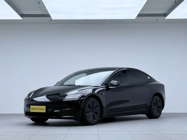Tesla Model 3  из Китая