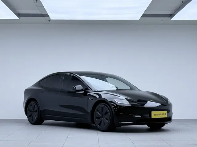 Tesla Model 3  из Китая