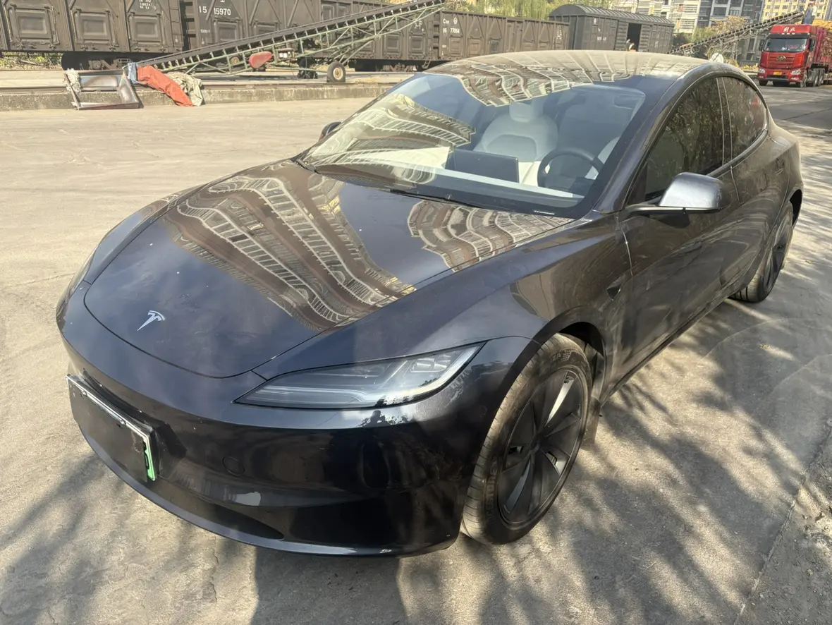 Tesla Model 3  из Китая