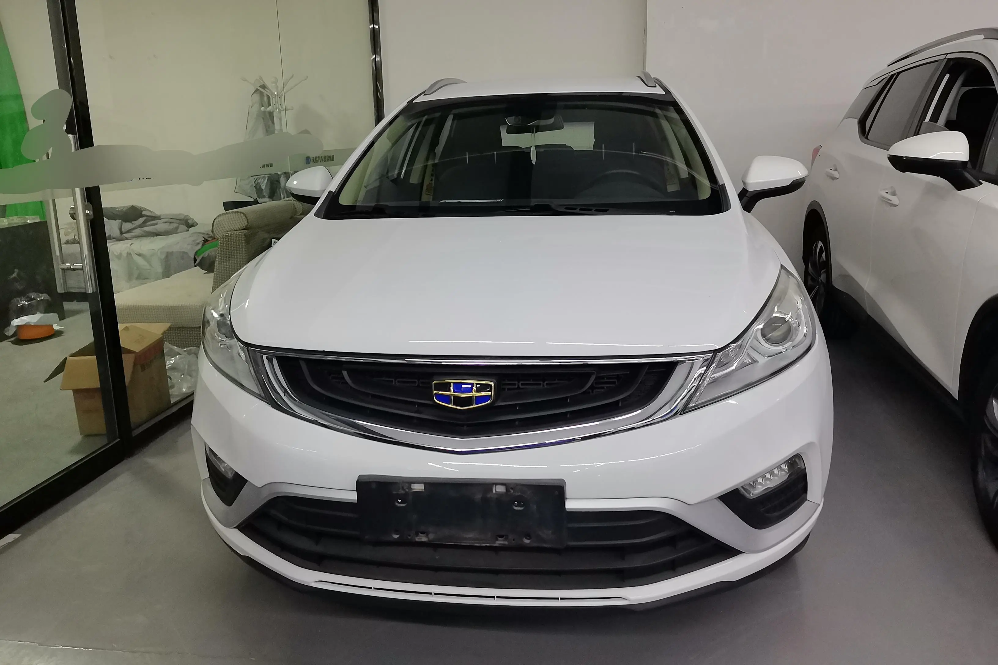 Geely Emgrand GS  из Китая