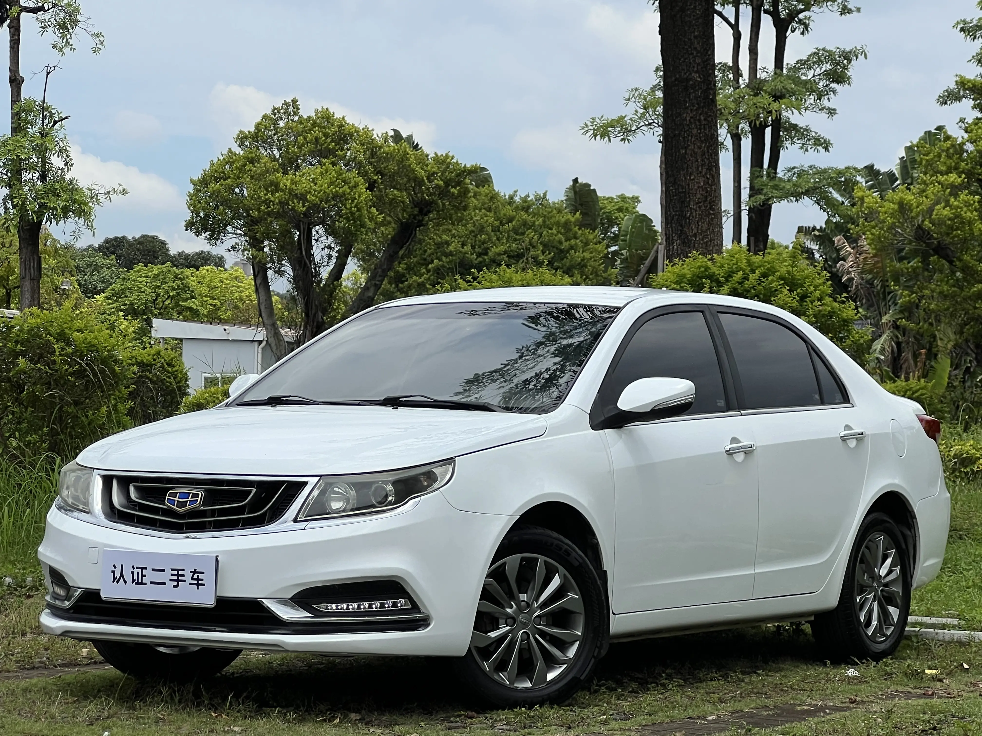 Geely Vision  из Китая