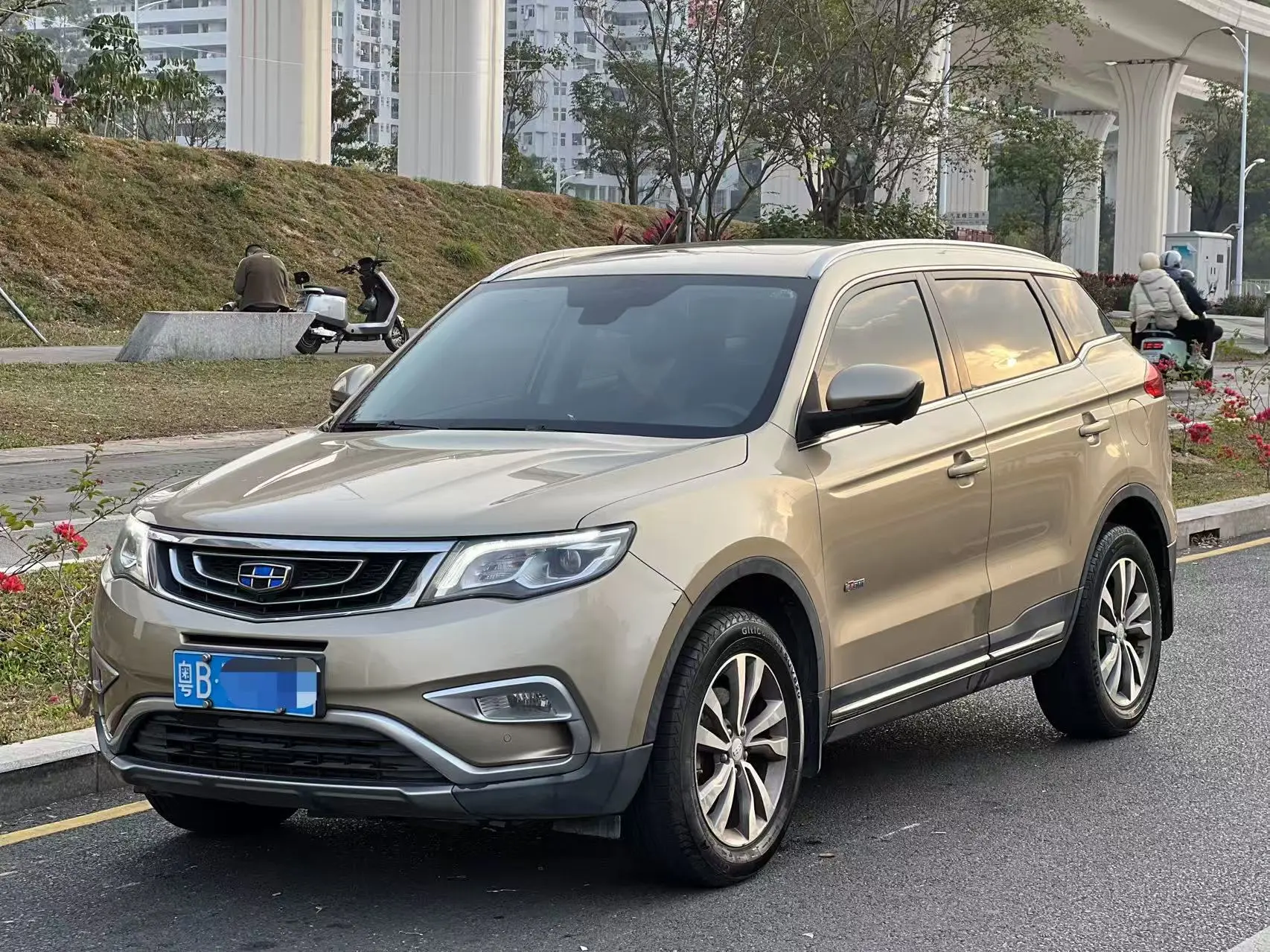 Geely Atlas (Boyue)  из Китая