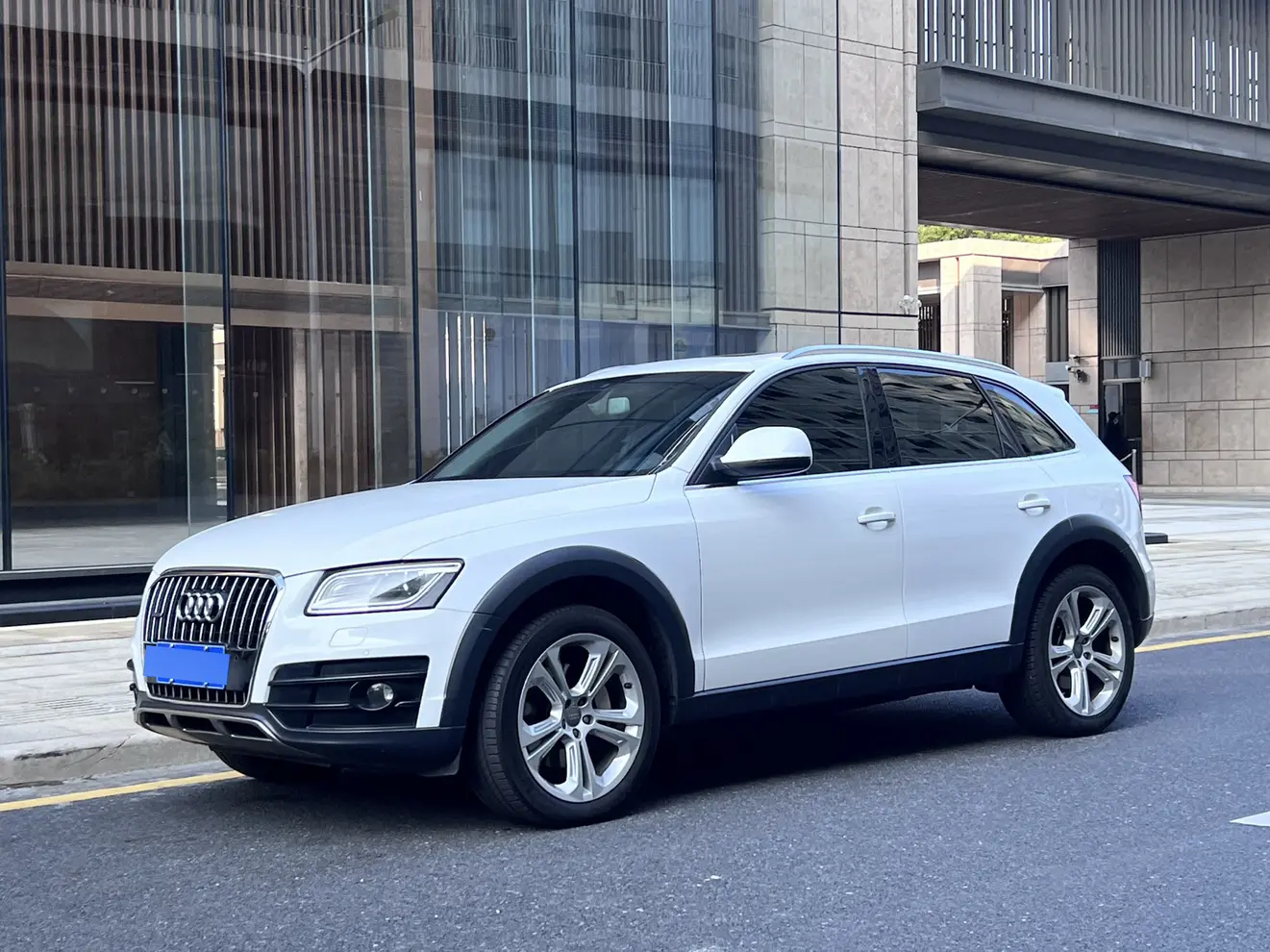 Audi Q5  из Китая