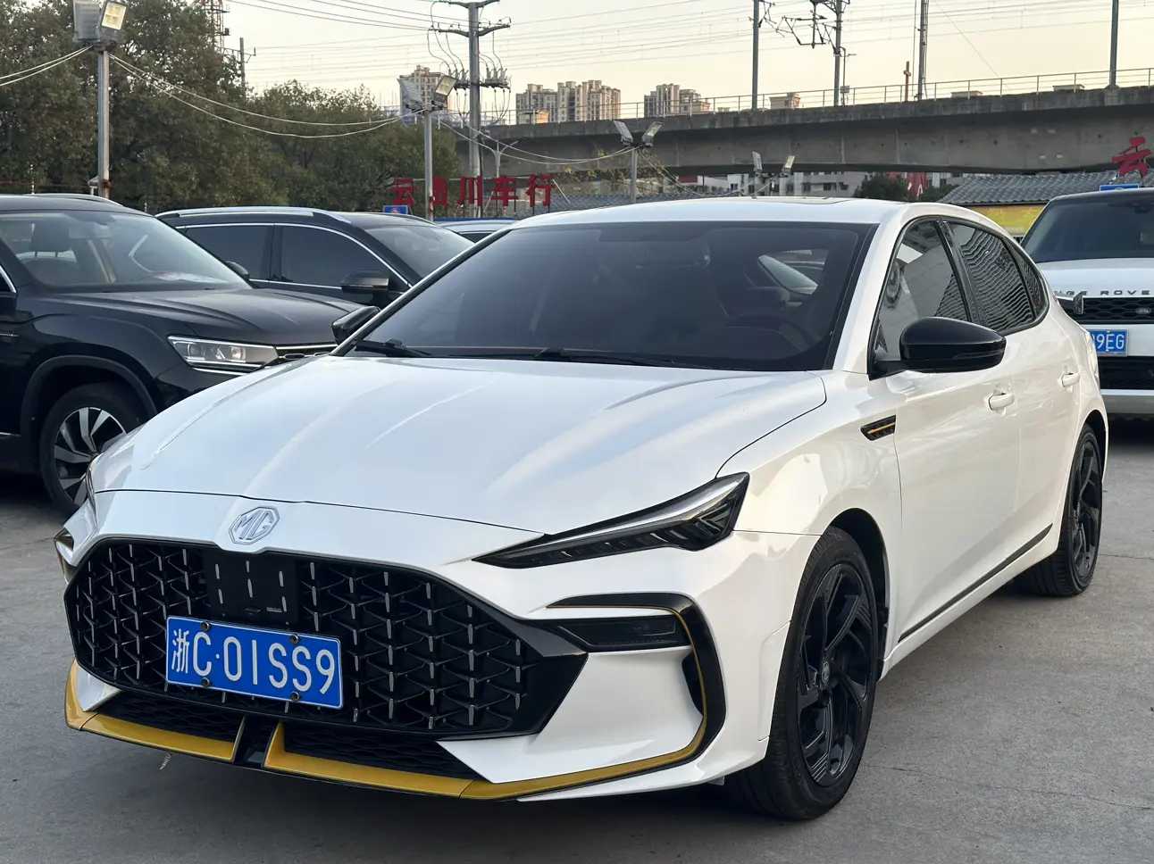 MG 6  из Китая