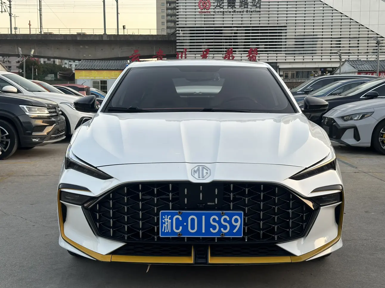 MG 6  из Китая