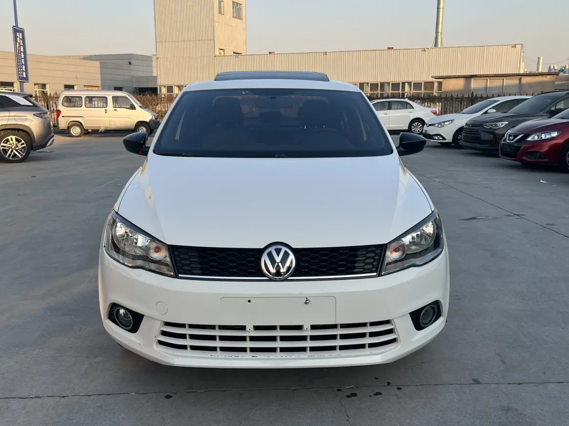 Volkswagen Jetta  из Китая