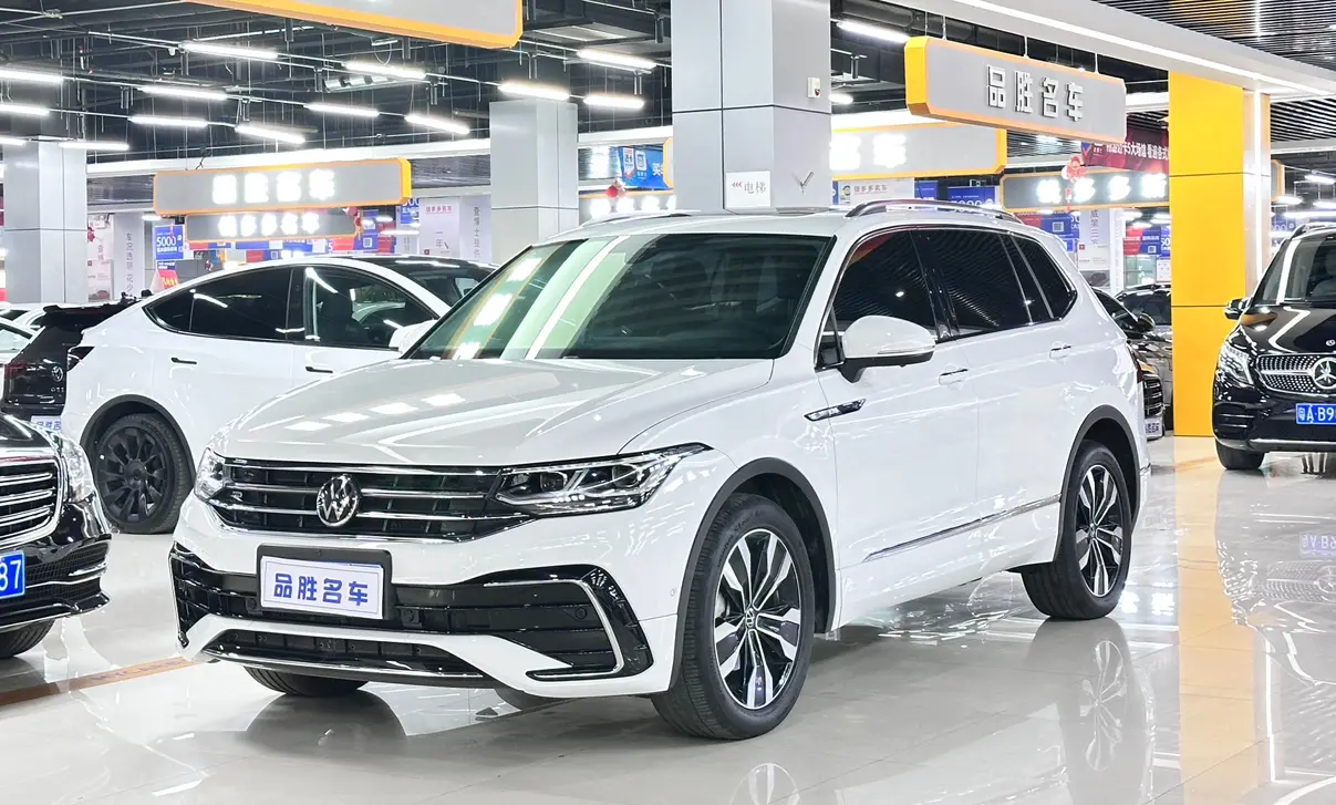 Volkswagen Tiguan L  из Китая
