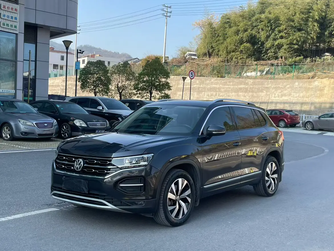 Volkswagen Tayron  из Китая