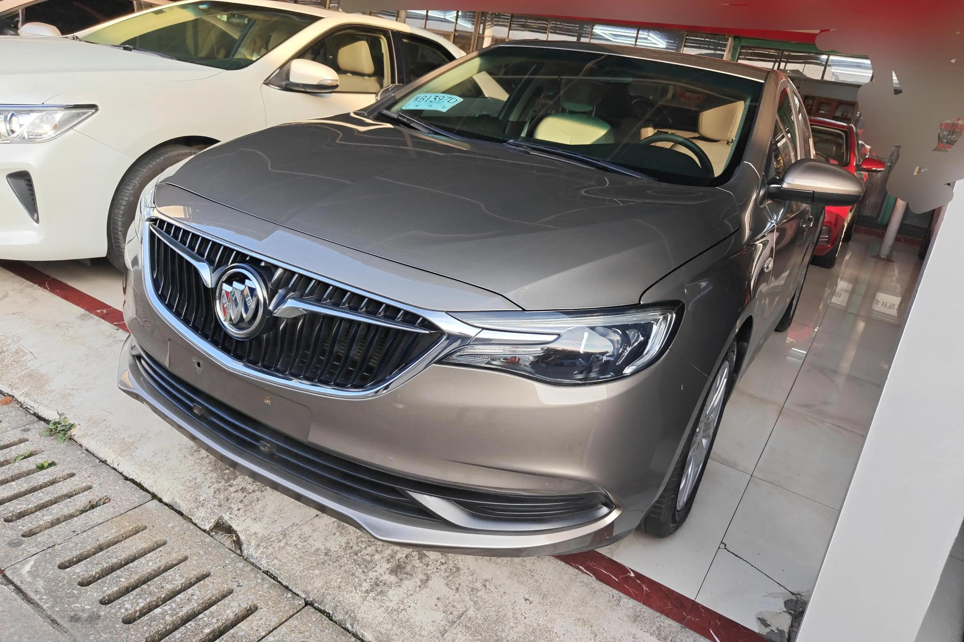 Buick Yinglang  из Китая