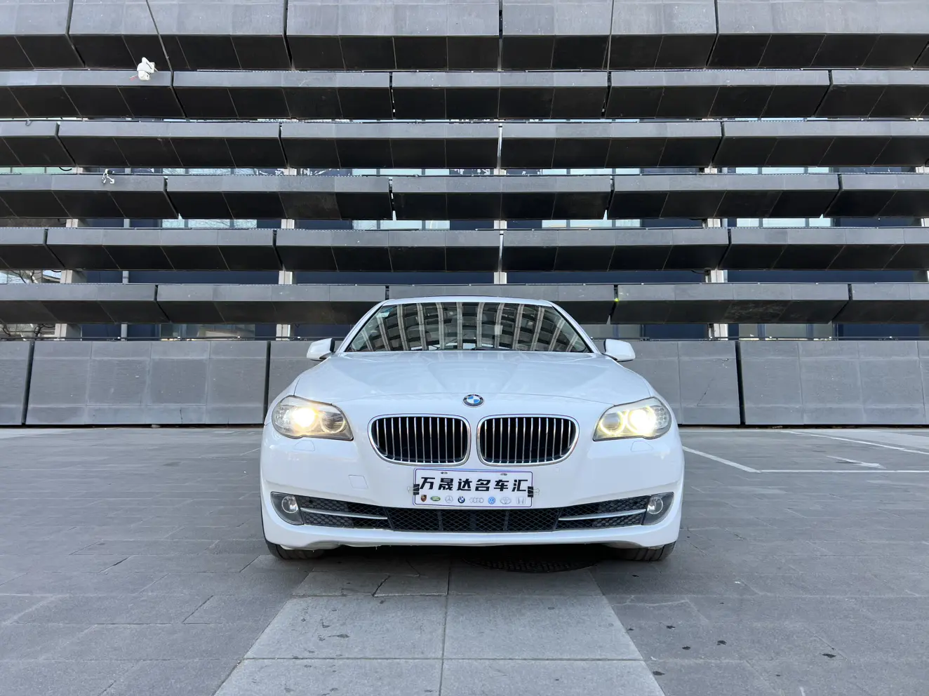 BMW 5 Series  из Китая