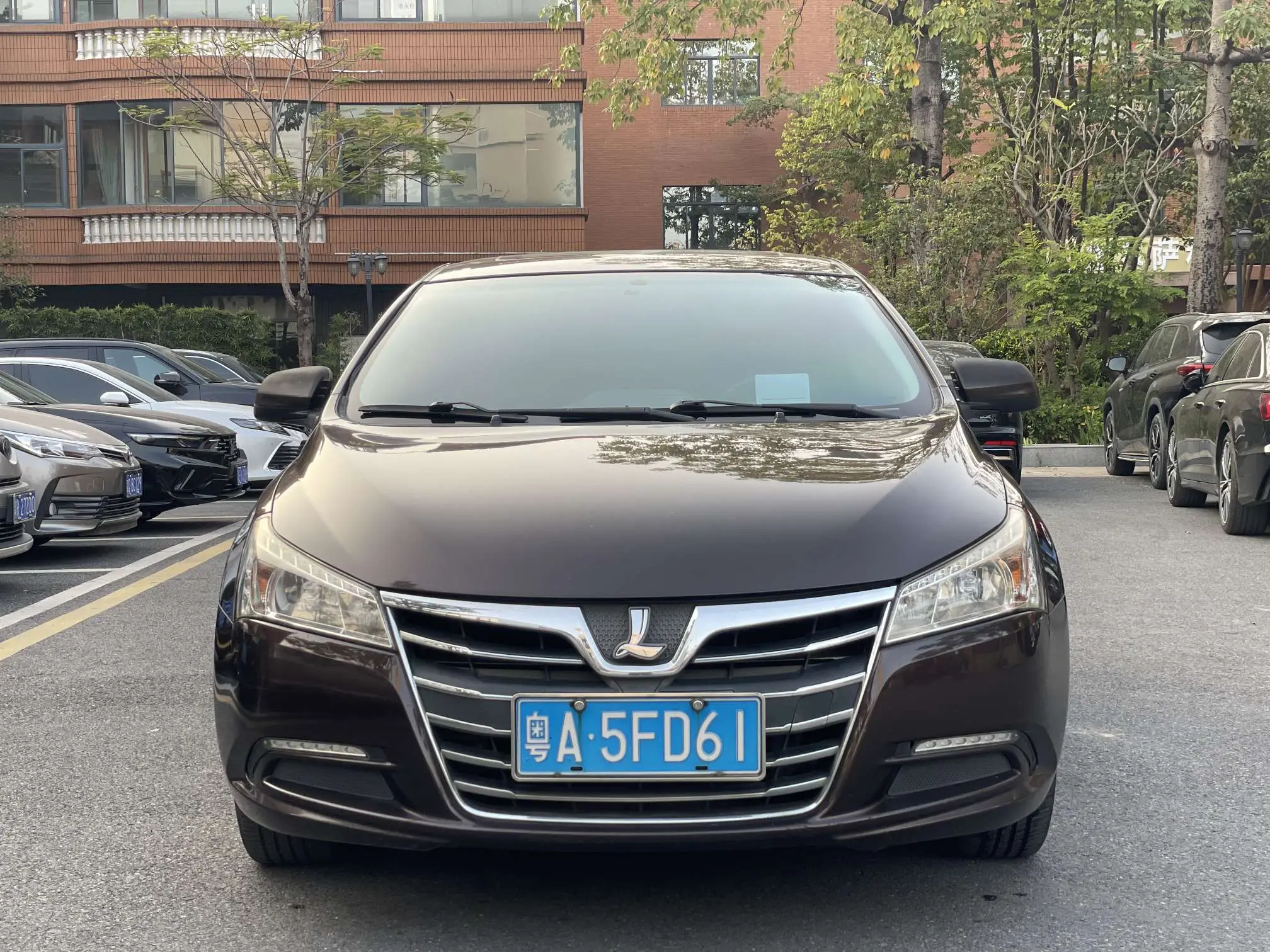 Nazhijie Na5  из Китая