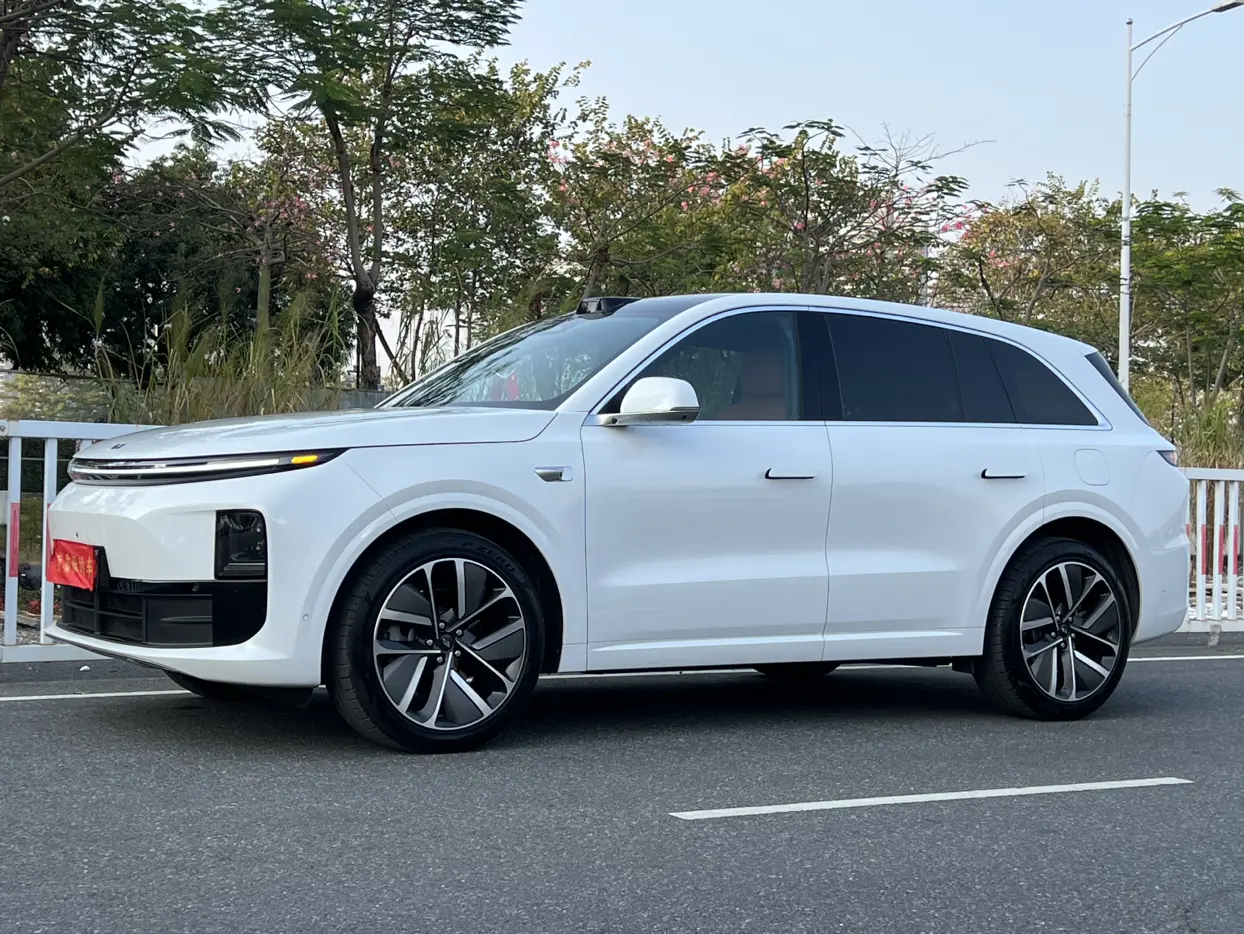 Li L6 (Ideal L6)  из Китая