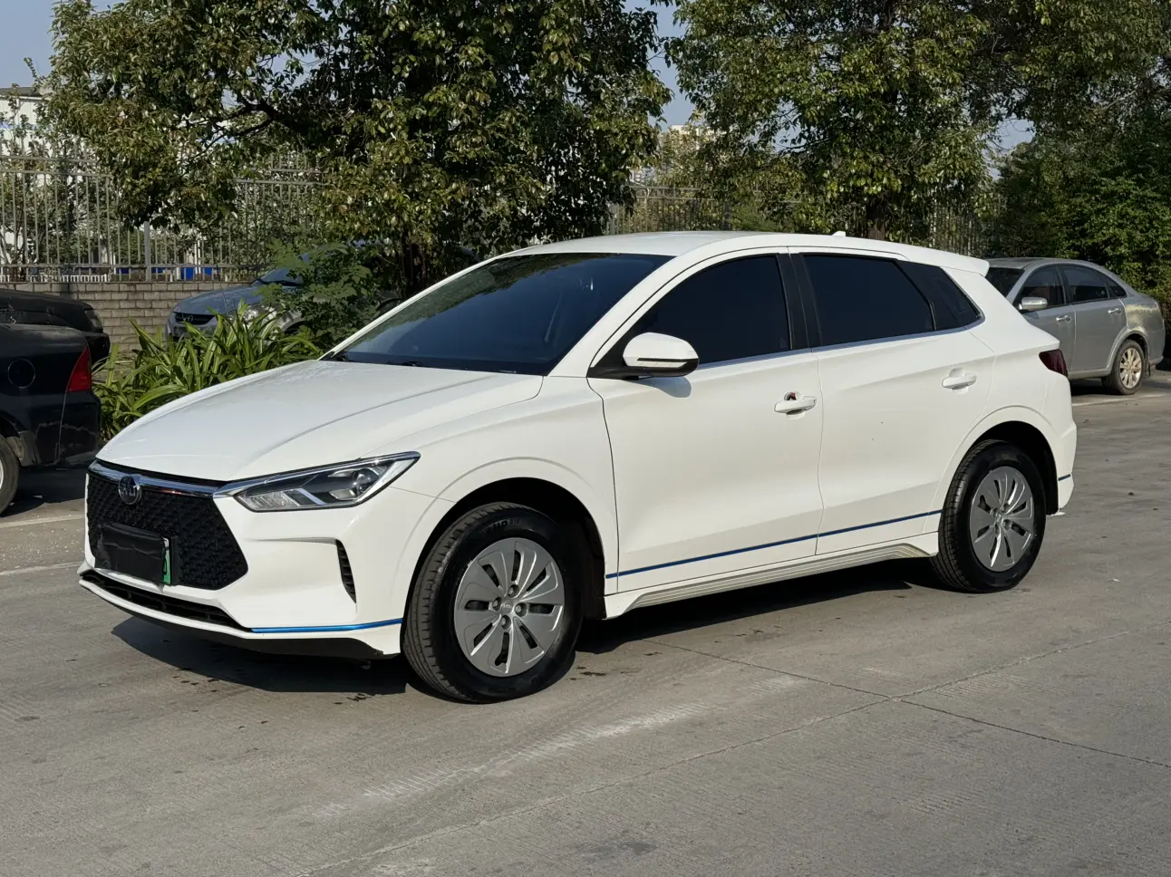 BYD e2  из Китая