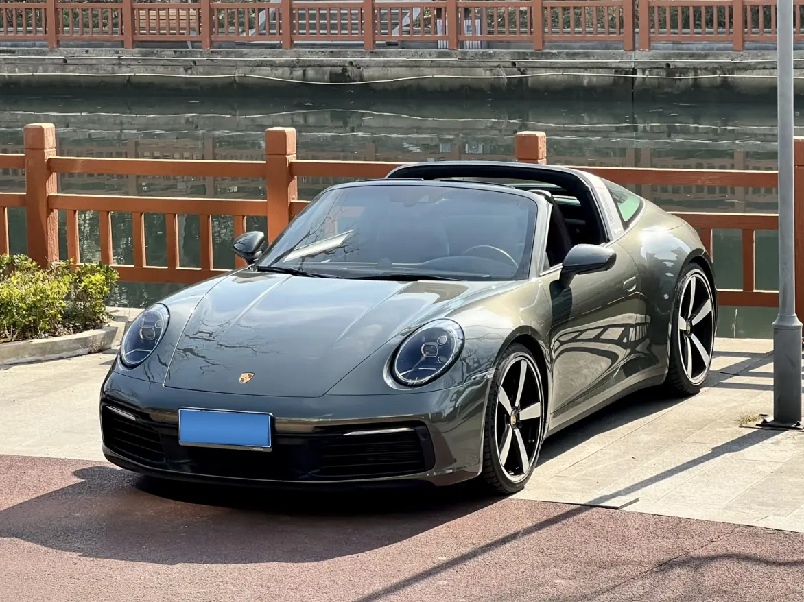 Porsche 911  из Китая