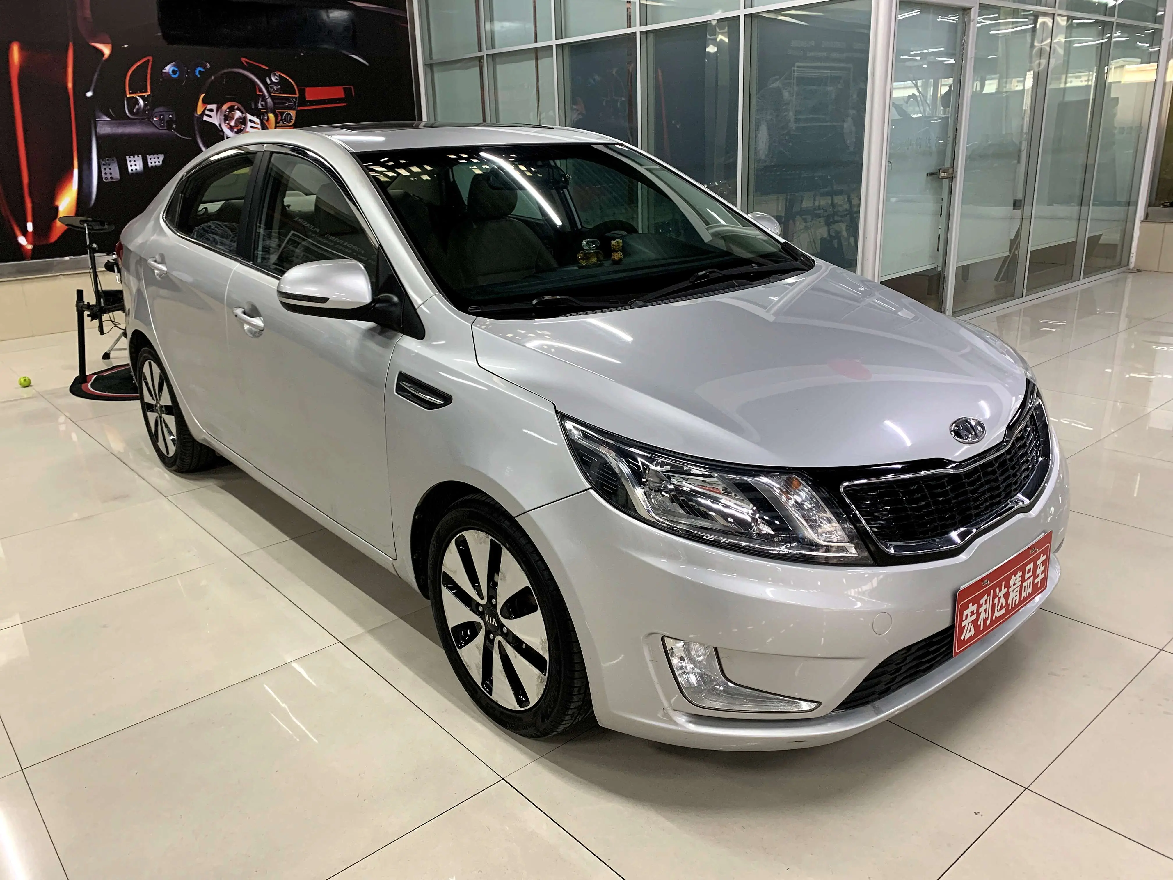 Kia K2  из Китая