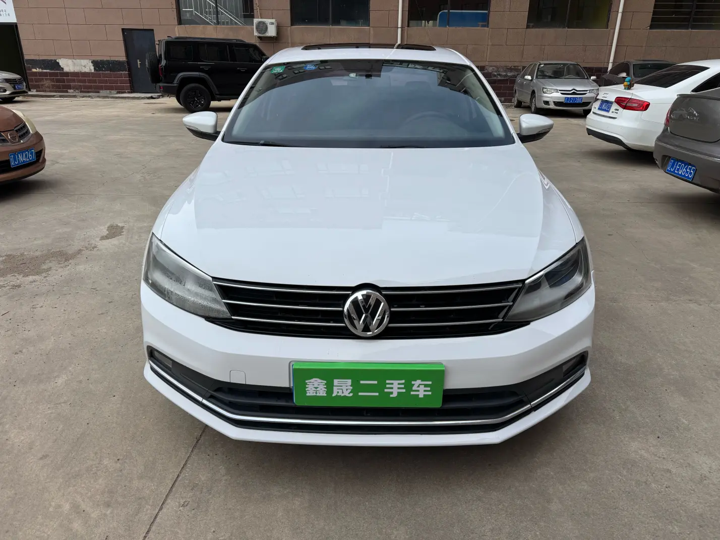 Volkswagen Sagitar  из Китая