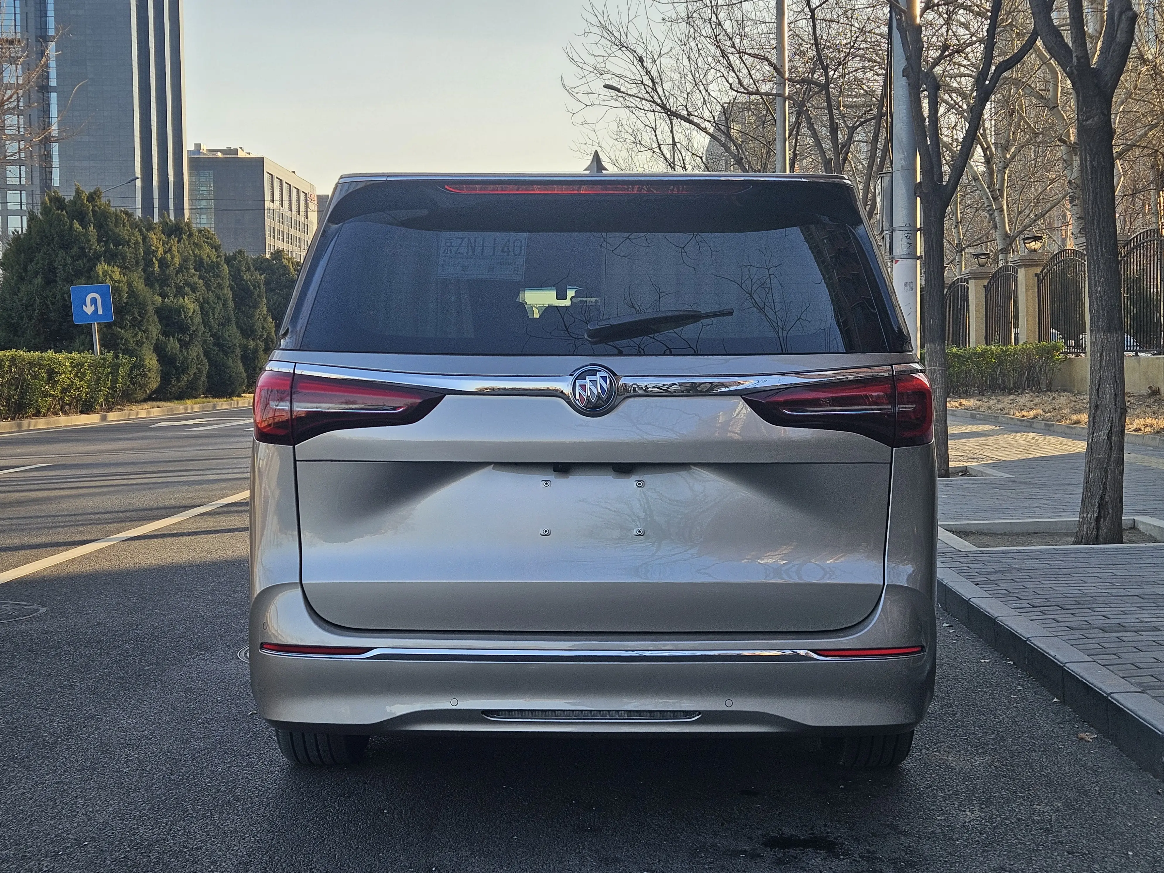 Buick GL8  из Китая