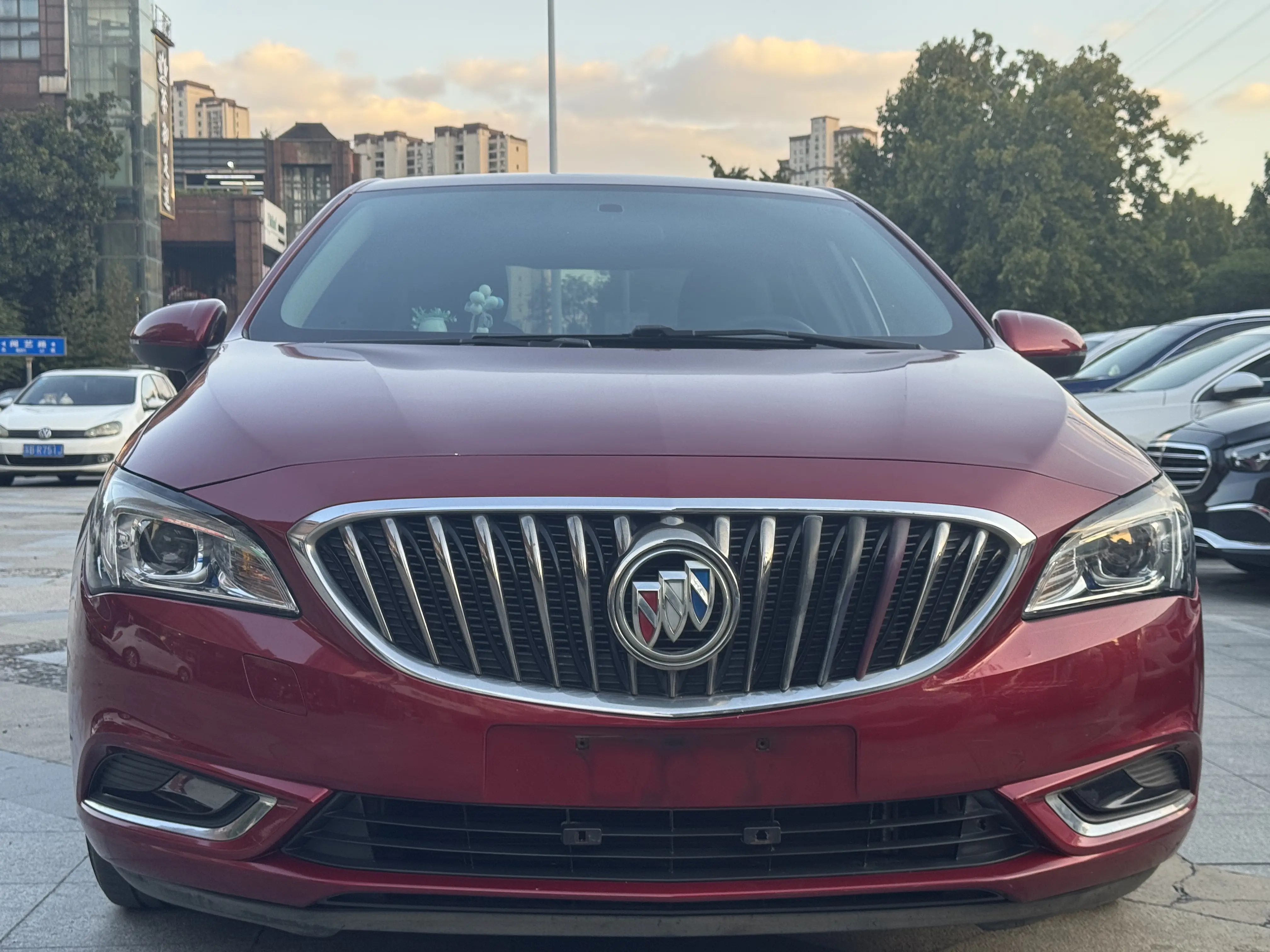 Buick Valeant  из Китая