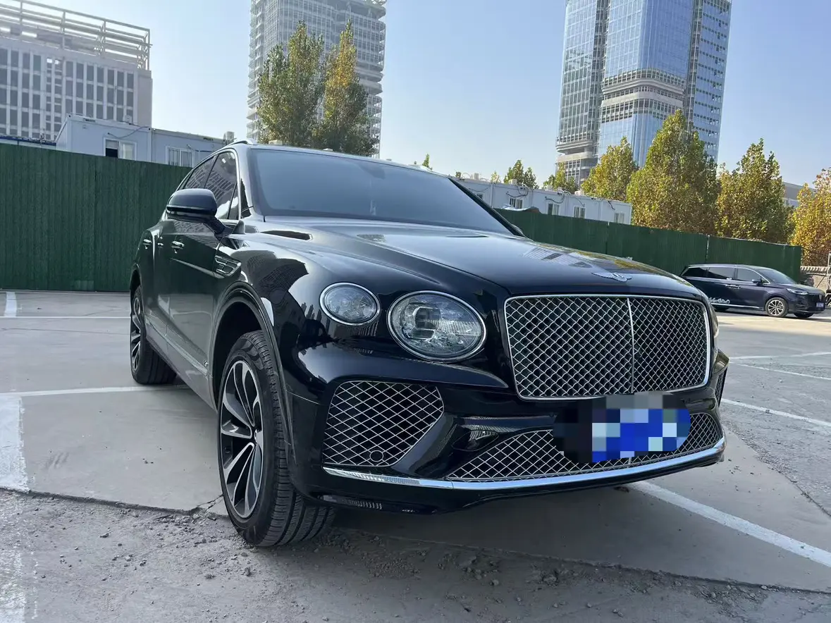 Bentley Bentayga  из Китая