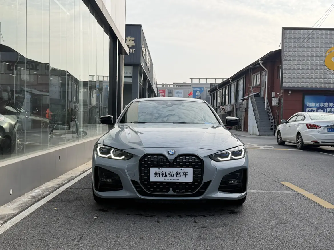 BMW 4 Series  из Китая