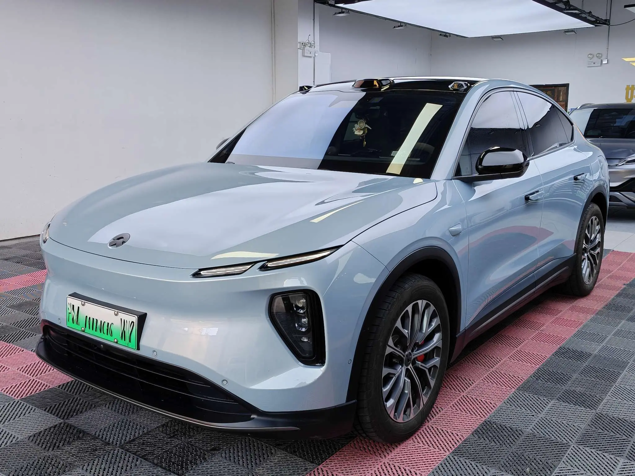 NIO EC6  из Китая