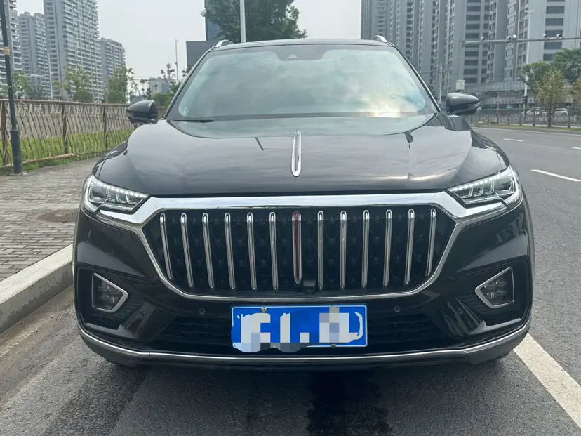 Hongqi HS5  из Китая