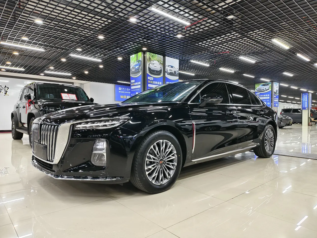 Hongqi H5  из Китая