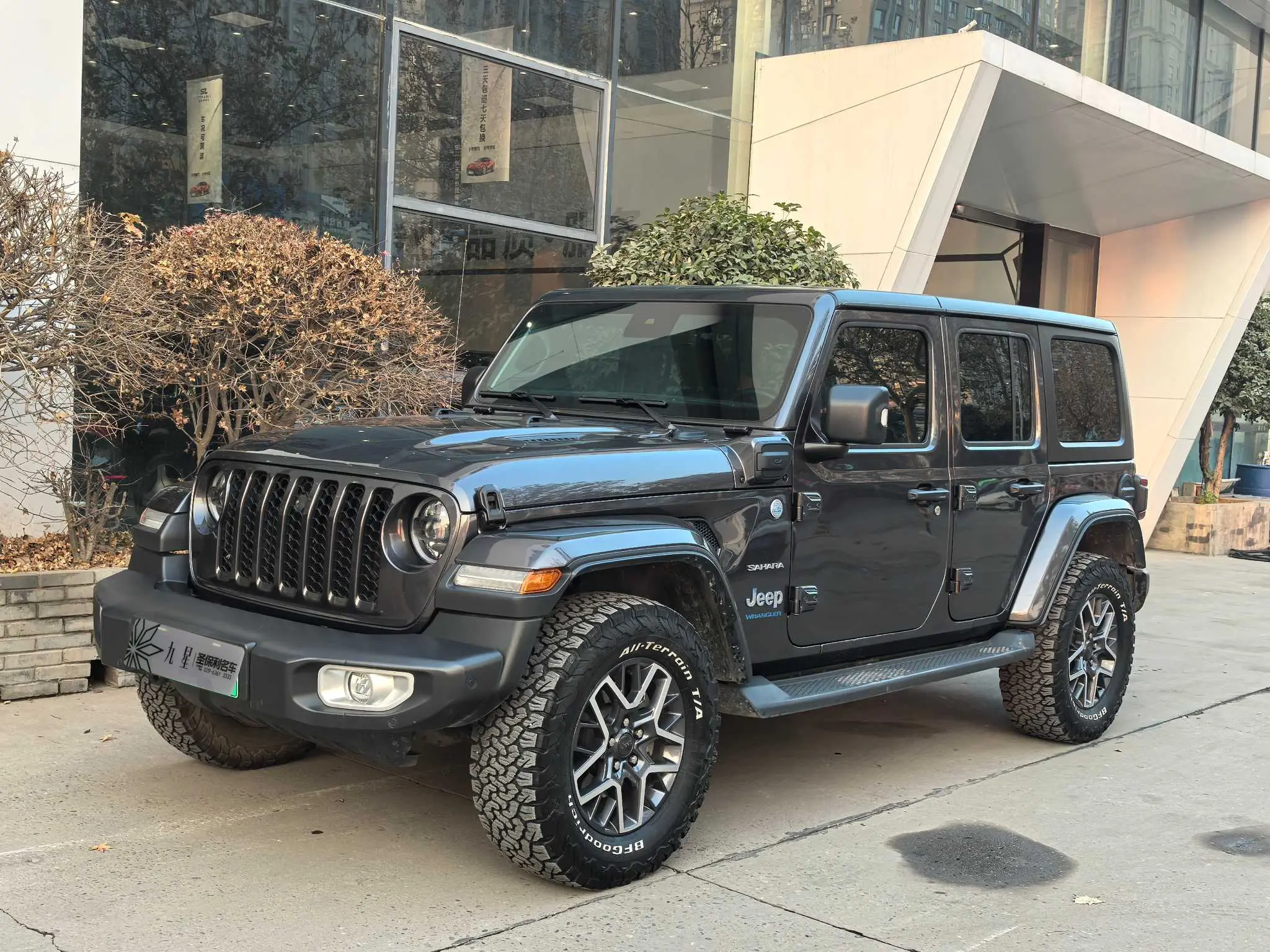 Jeep Wrangler 4xe PHEV  из Китая