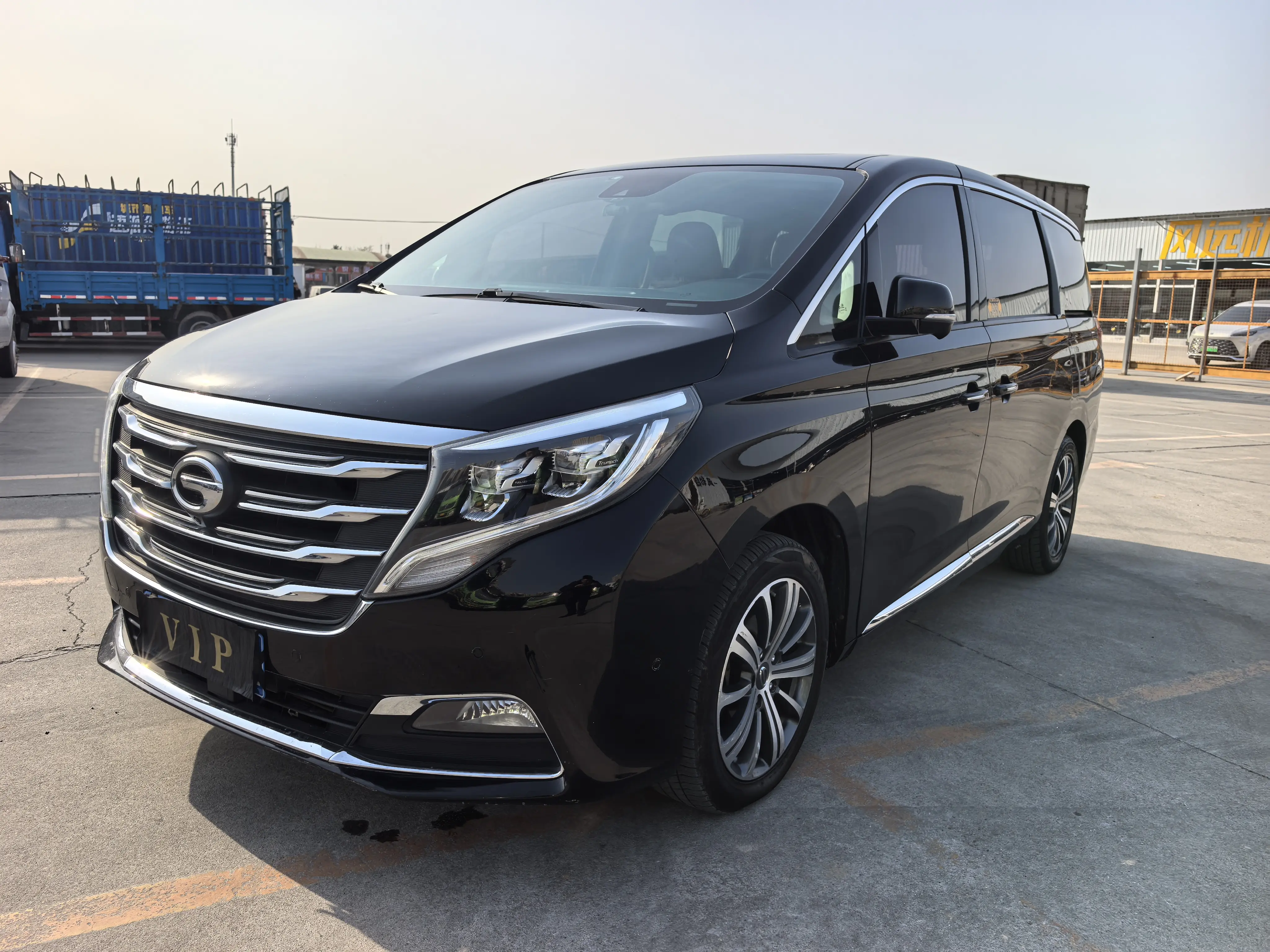 GAC Trumpchi M8  из Китая