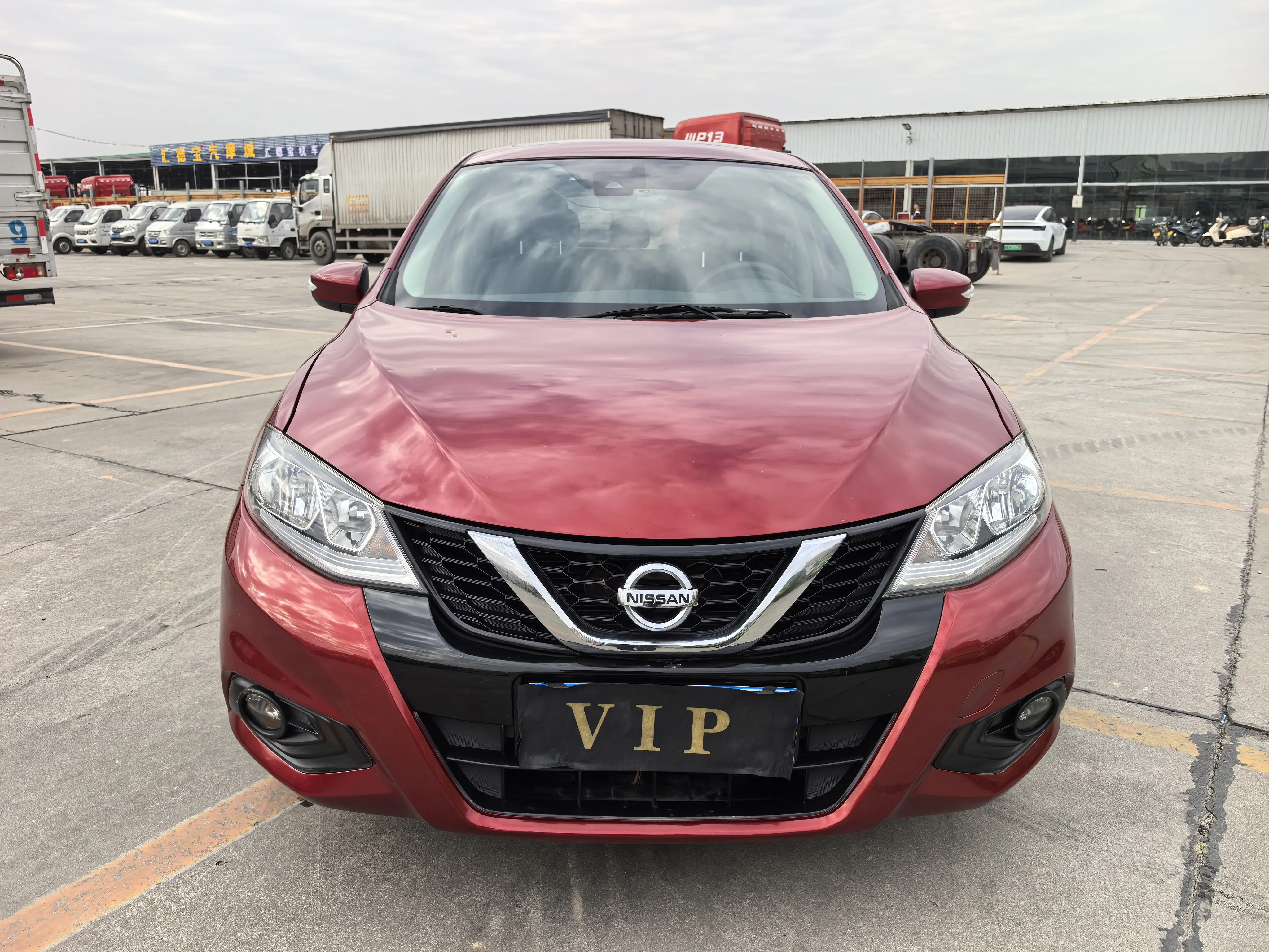 Nissan Tiida  из Китая