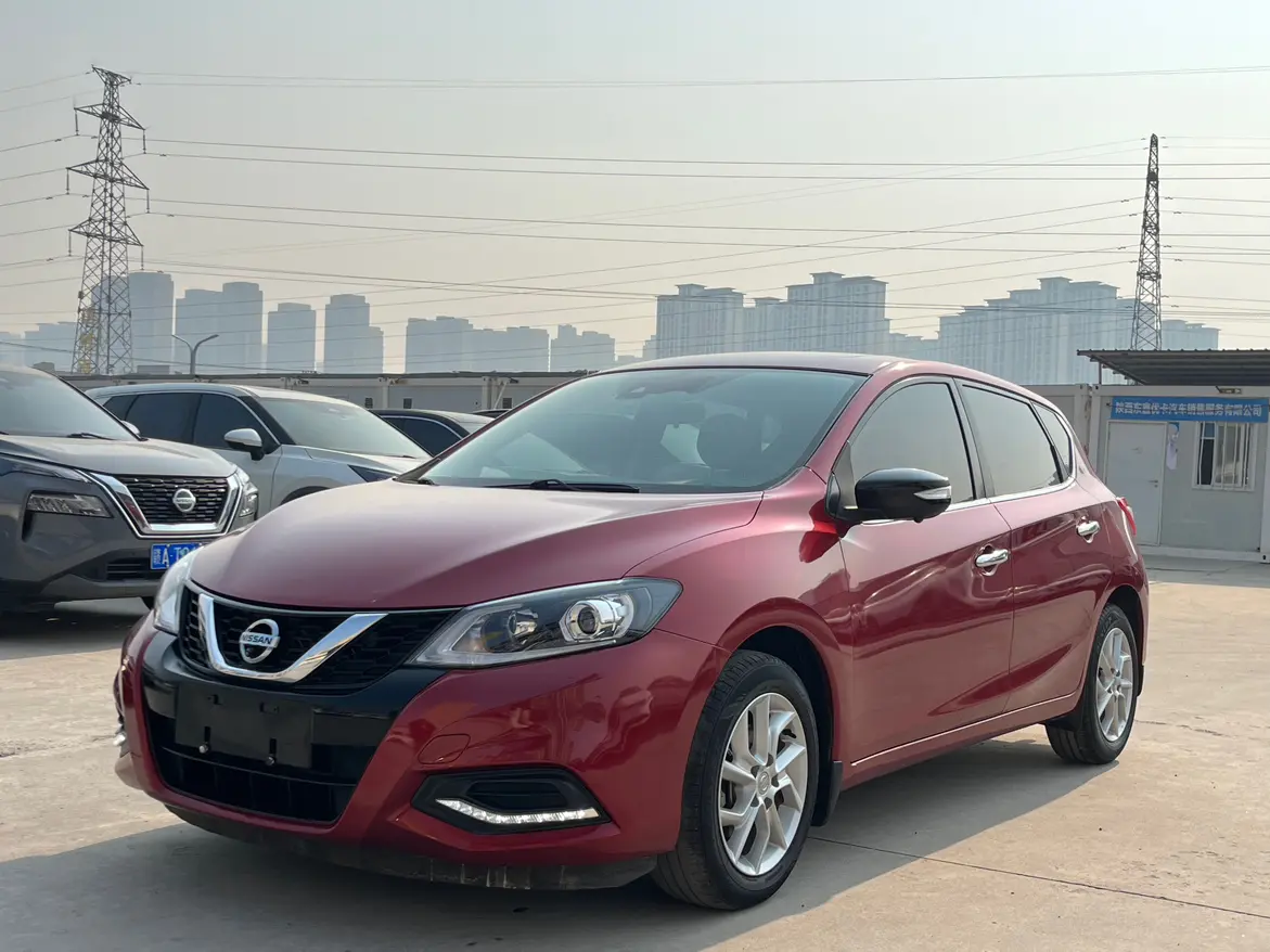 Nissan Tiida  из Китая