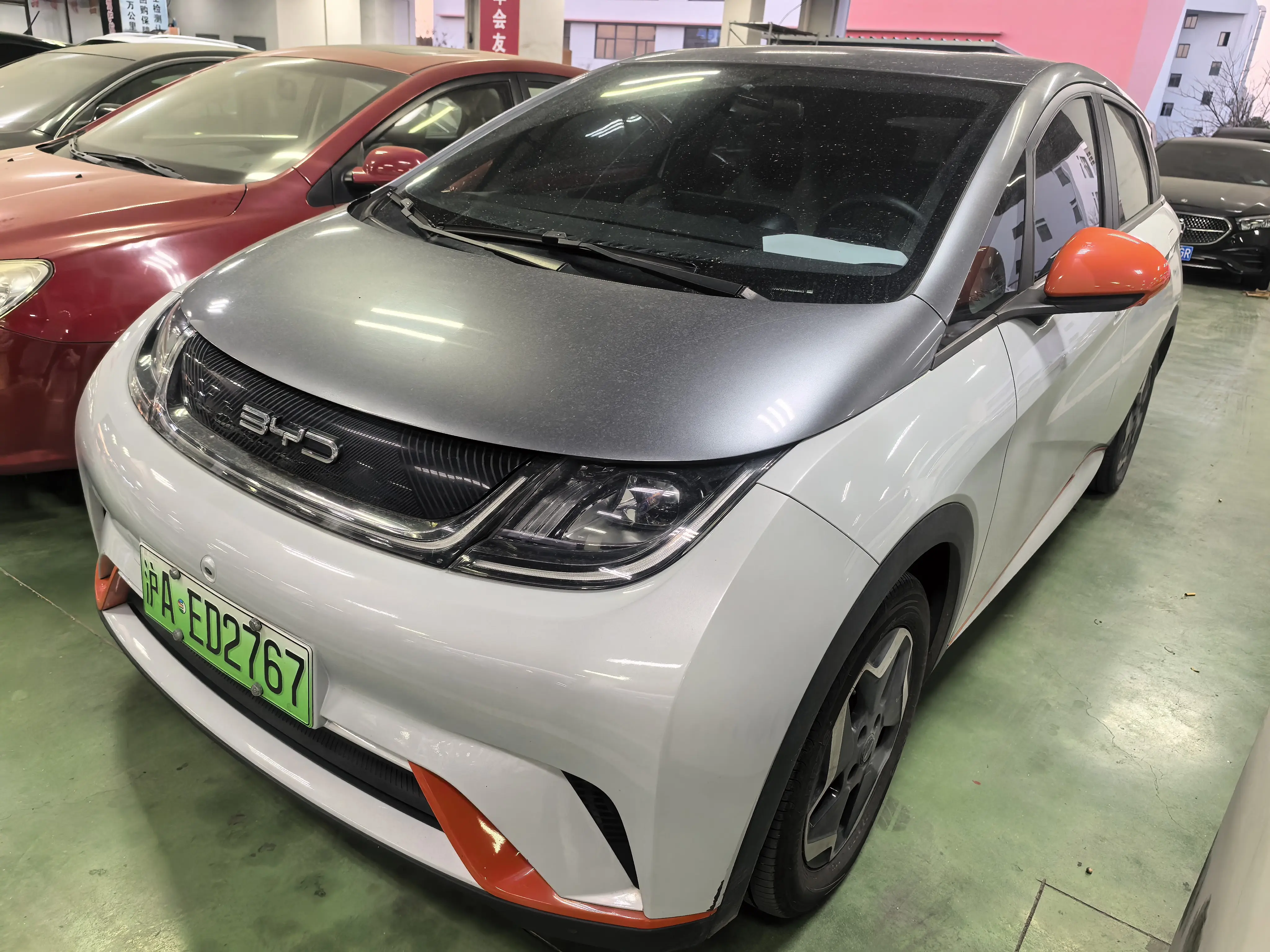 BYD Dolphin  из Китая