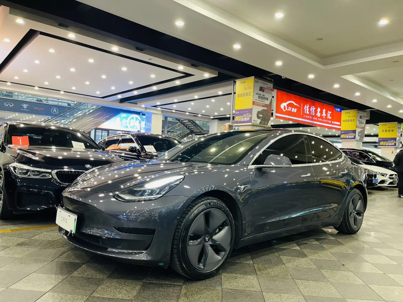 Tesla Model 3  из Китая