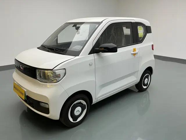 Wuling Hongguang MINIEV  из Китая