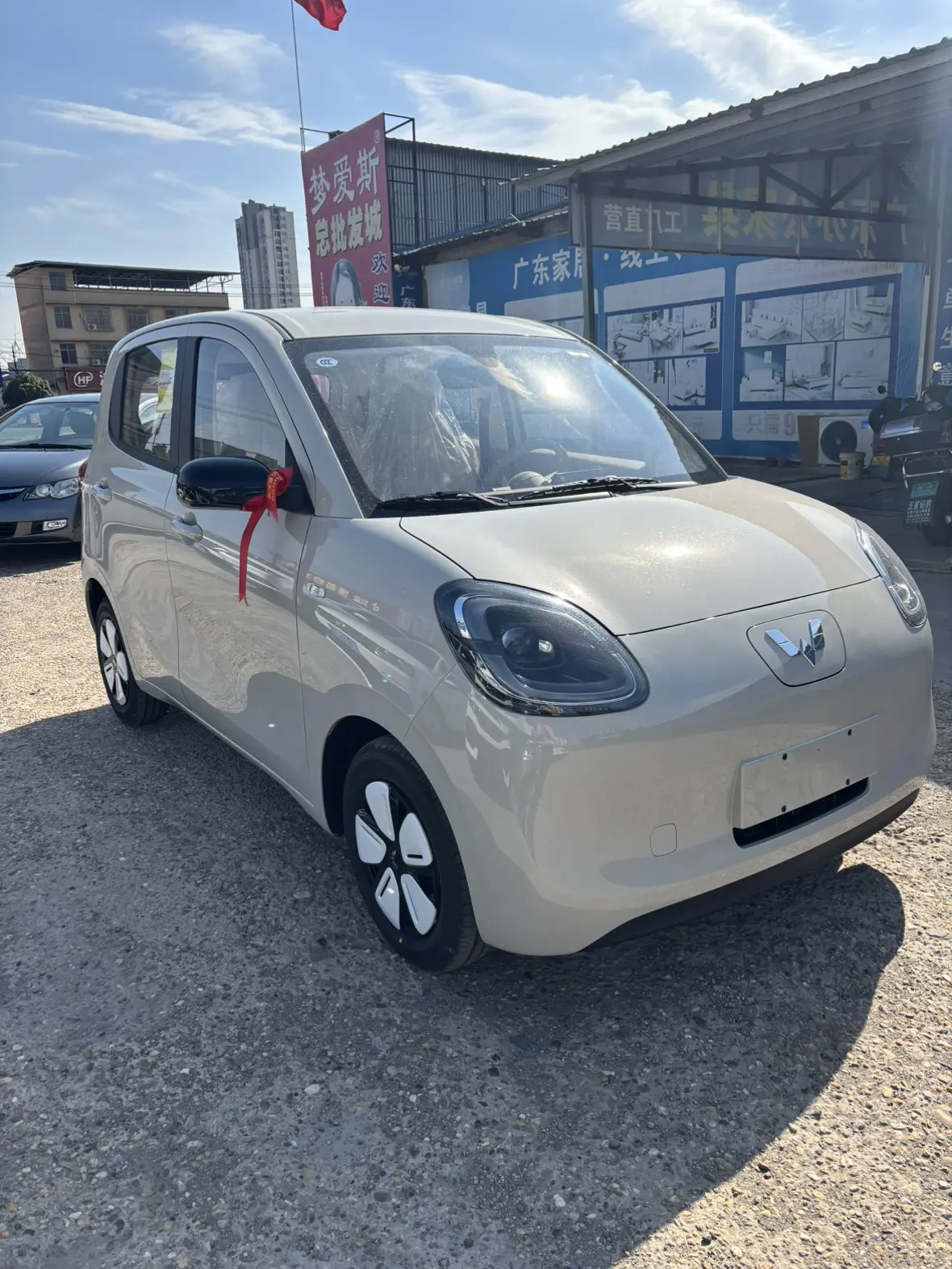 Wuling Hongguang MINIEV  из Китая