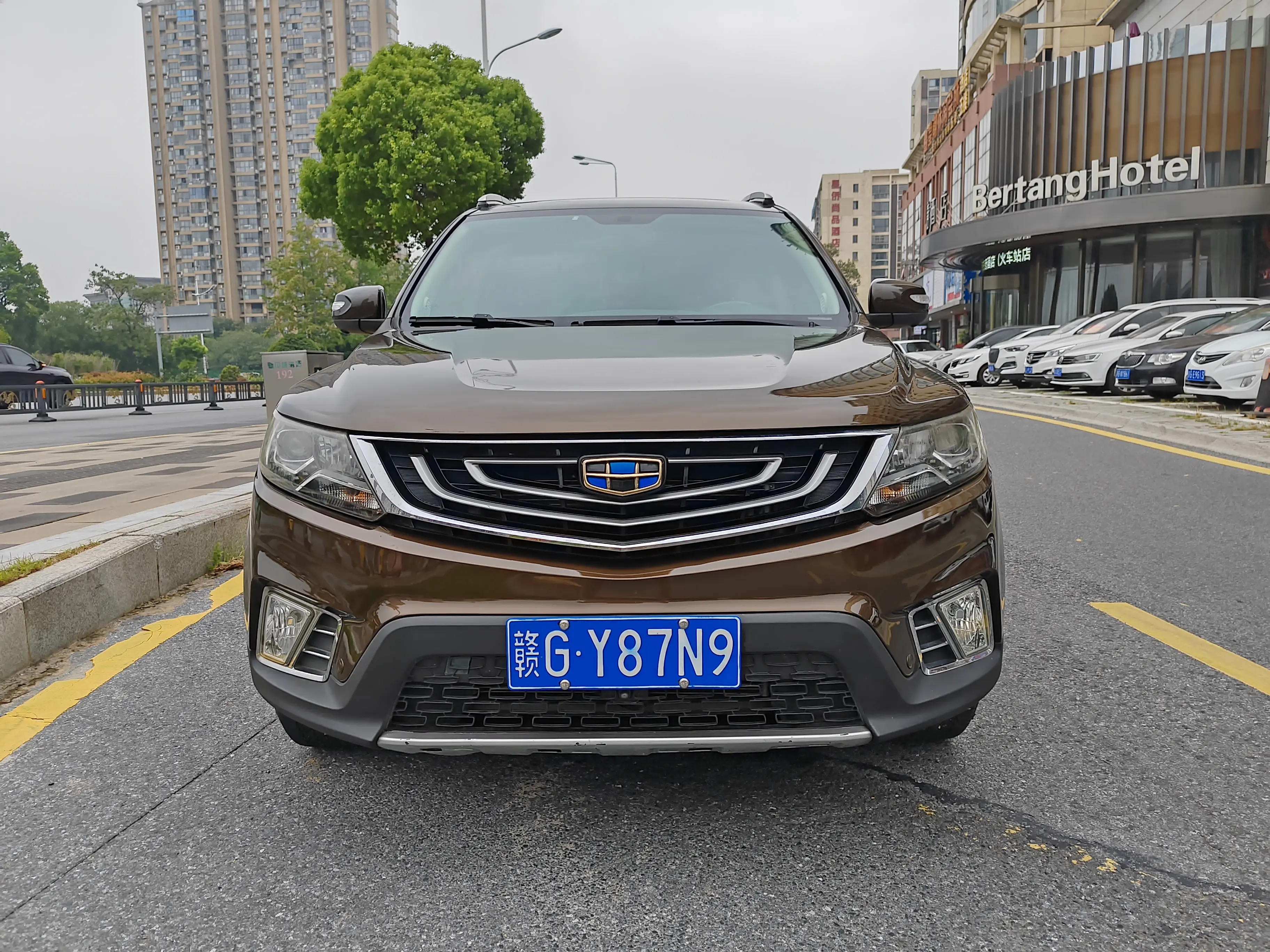 Geely Vision X6  из Китая